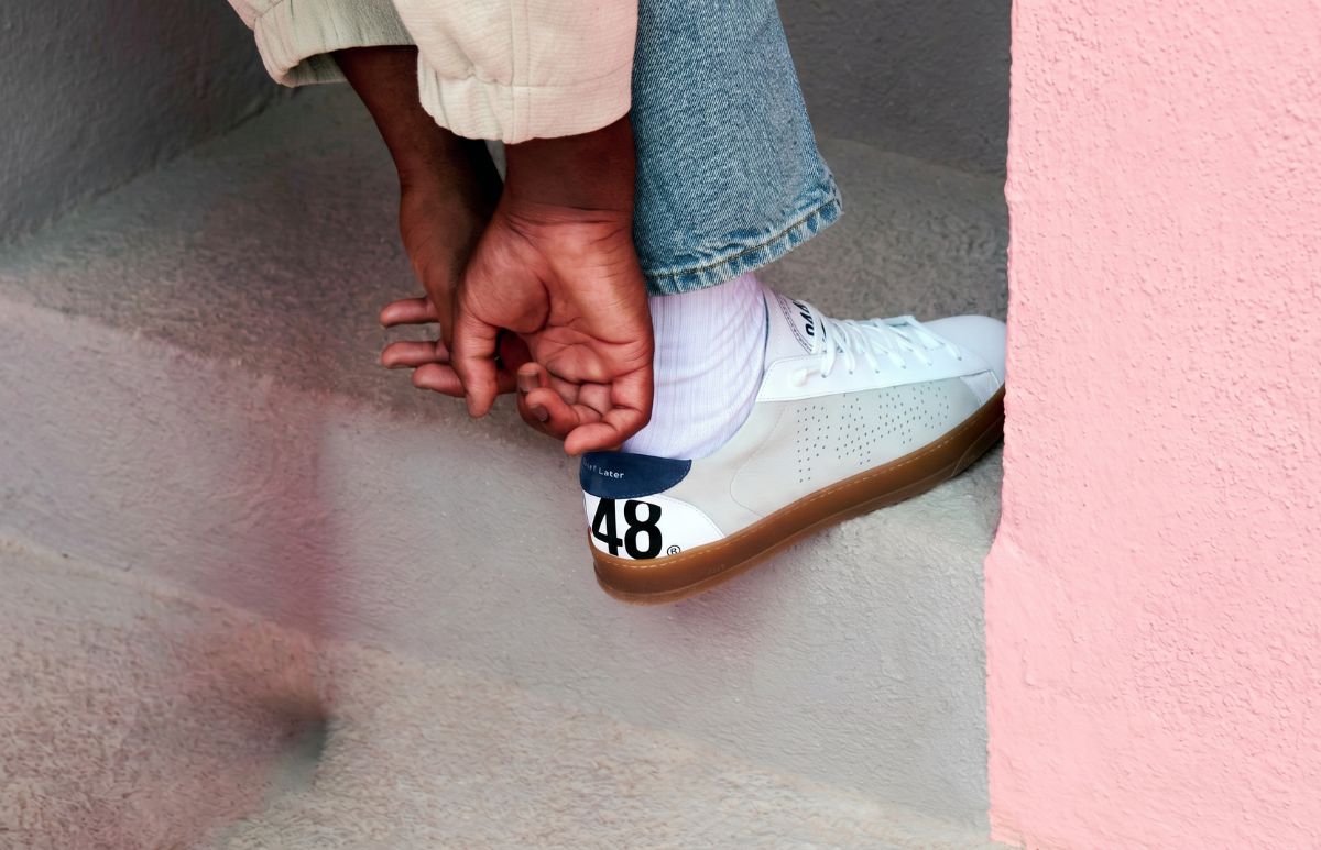 Cómo combinar unas zapatillas P448: guía de estilo para hombre y mujer