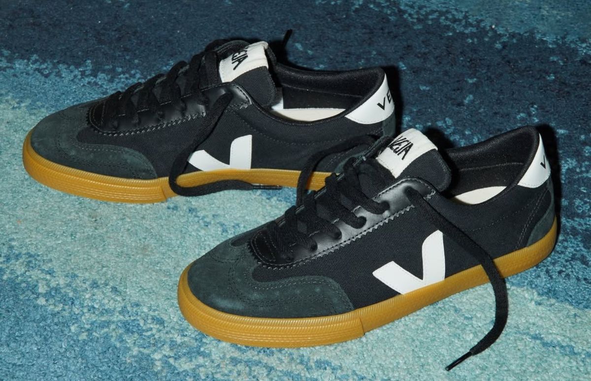 Veja Volley: Las zapatillas que regresan con Estilo Retro y Espíritu Sostenible