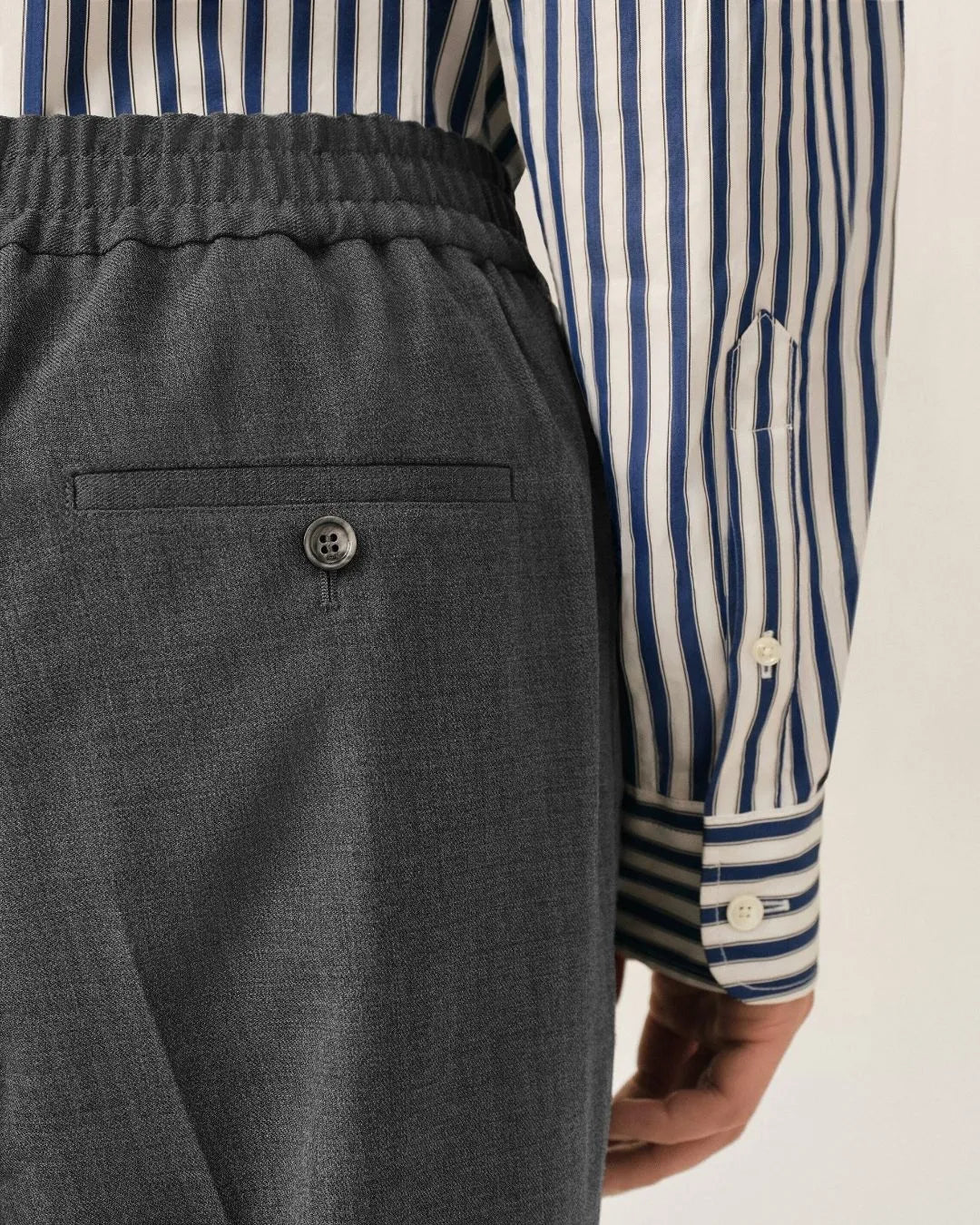 Pantalones Ami Paris Elasticated Waist Trousers HTR226 WV0211 A189 CARBON GREY AMI PARIS