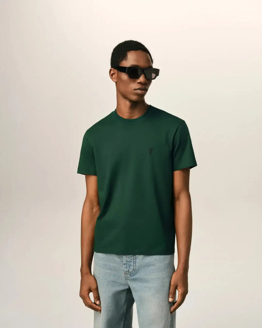 Camiseta Ami Paris with Contrasted Ami de Coeur HTS346 724 A258 BOTTLE GREEN/BLACK AMI PARIS