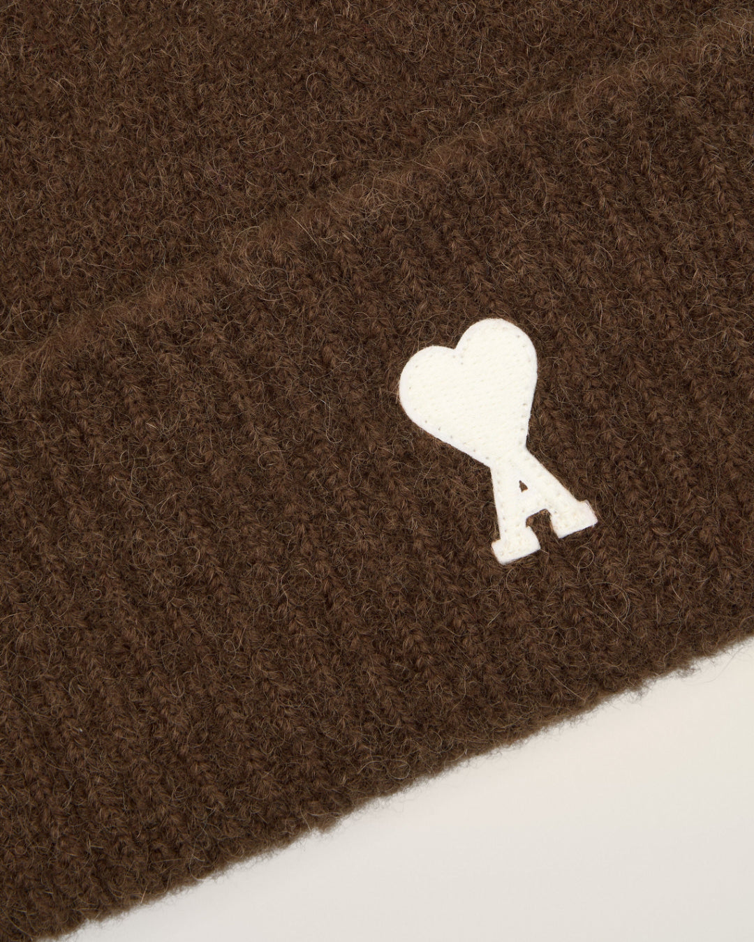 Gorro Ami Paris Quota Beanie with Ami de Coeur UBO005 KN0135 A362 AMI PARIS
