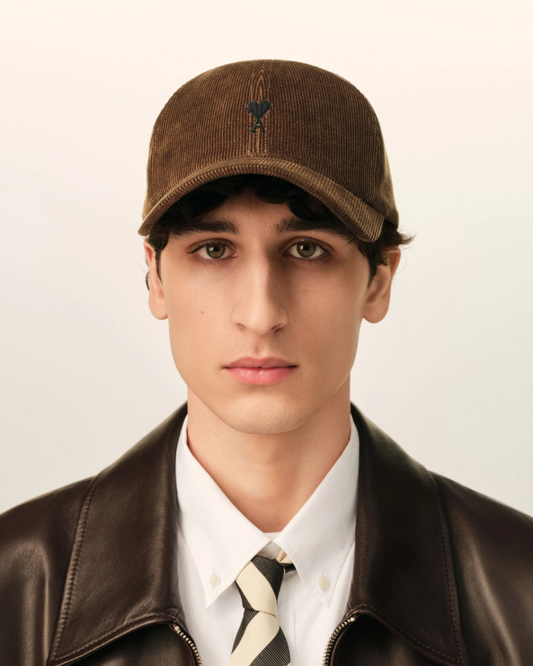 Gorra Ami Paris Quota Black Ami de Coeur Embroidery UCP265 CO0089 2221 AMI PARIS