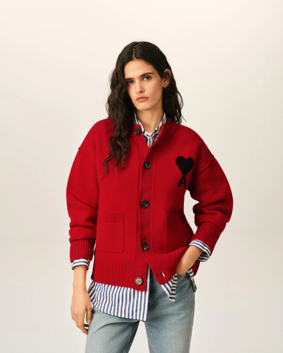 Chaqueta Ami Paris Crewneck Quota Cardigan UKC368018 A252 RUBY RED/BLACK AMI PARIS