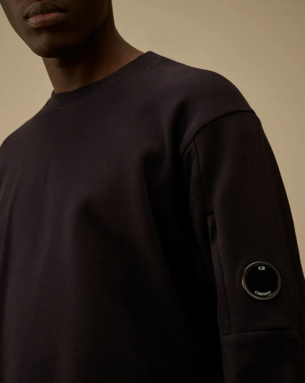 Sudadera C.P. Company Diagonal Raised Fleece Crewneck Lens RCCMSS713A005086W 888 C.P. COMPANY