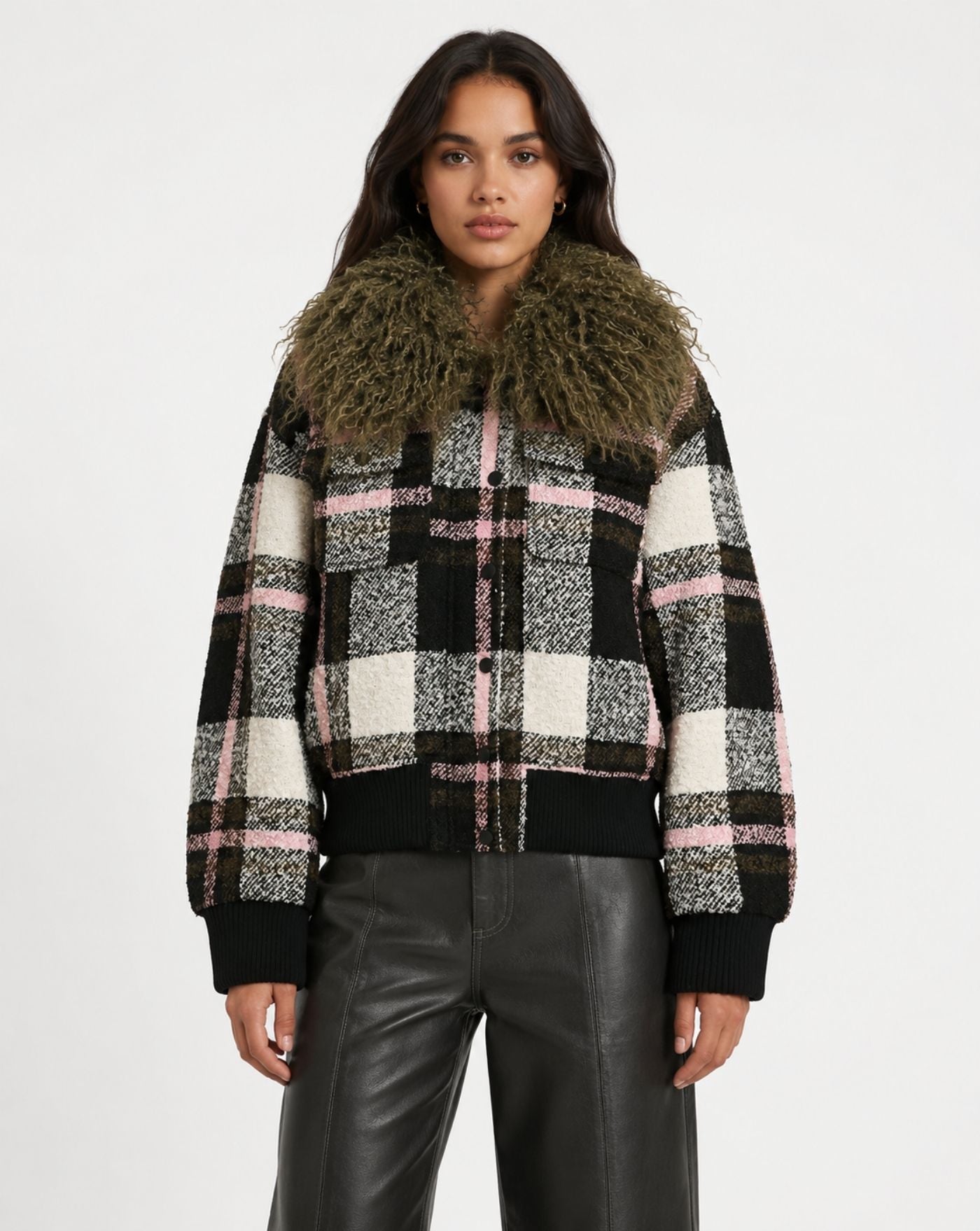 Chaqueta Essentiel Antwerp Kpop Faux Fur Collar Bomber KPOP K1KM ESSENTIEL ANTWERP