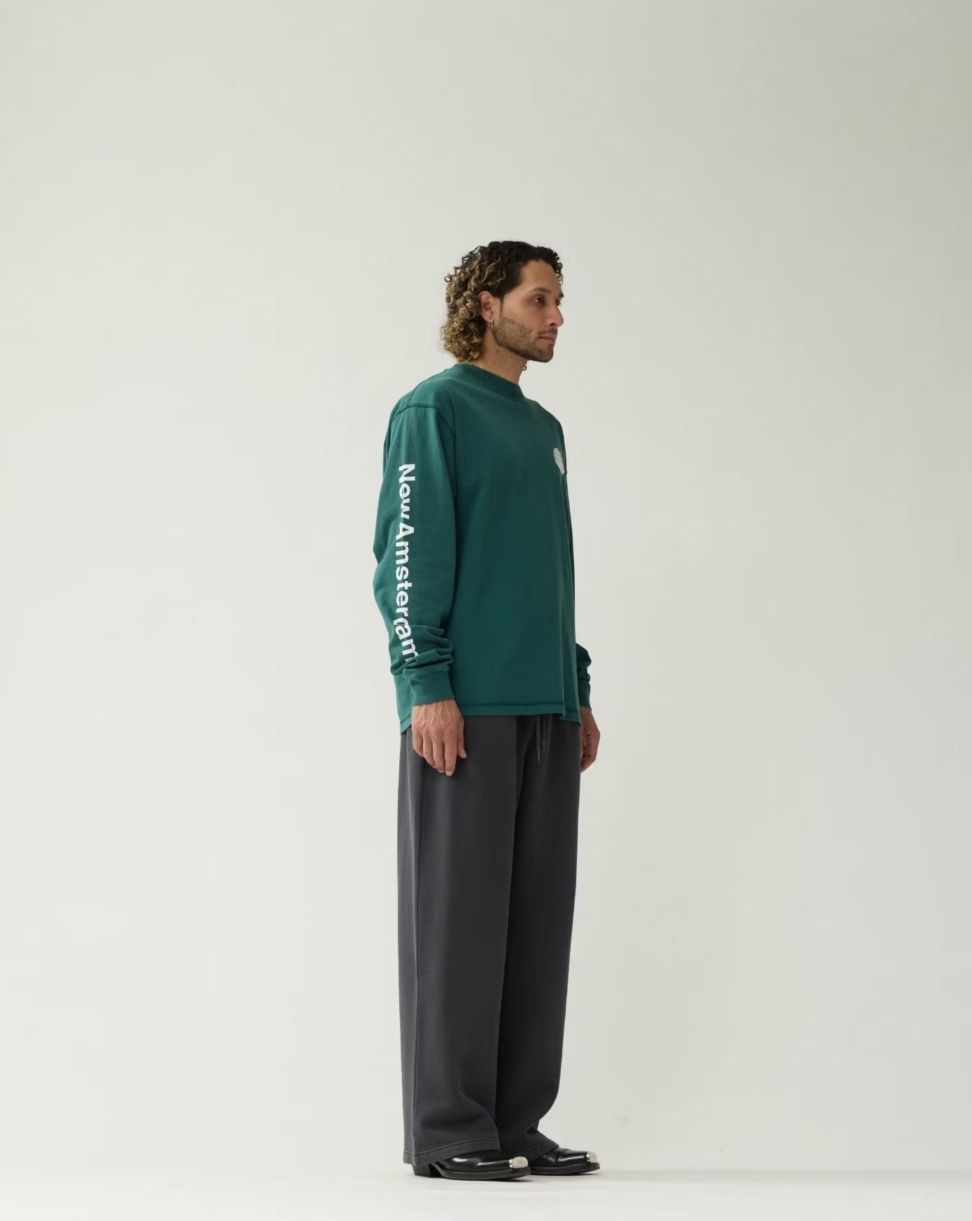 Camiseta New Amsterdam Logo Longsleeve 2602107001 BOTTLE GREEN/WHITE NEW AMSTERDAM