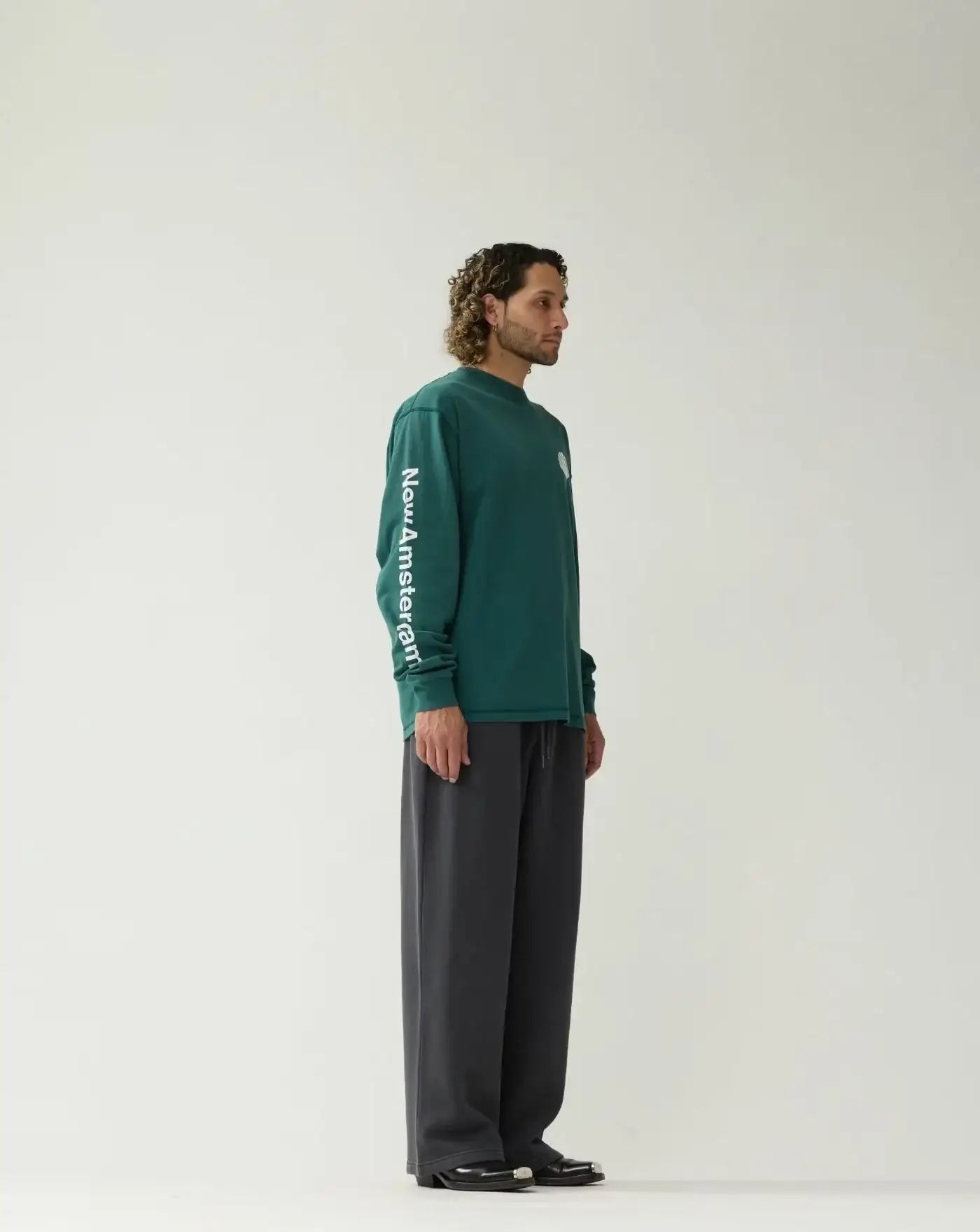 Camiseta New Amsterdam Logo Longsleeve 2602107001 BOTTLE GREEN/WHITE NEW AMSTERDAM