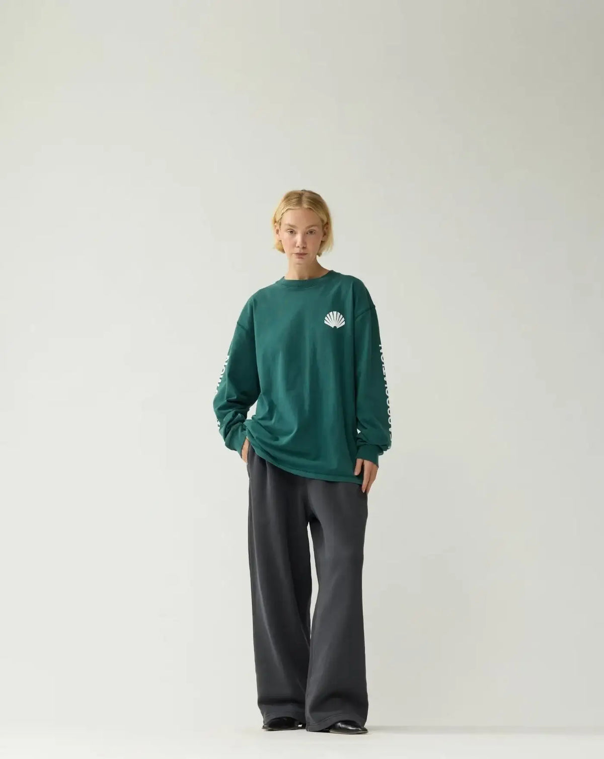 Camiseta New Amsterdam Logo Longsleeve 2602107001 BOTTLE GREEN/WHITE NEW AMSTERDAM