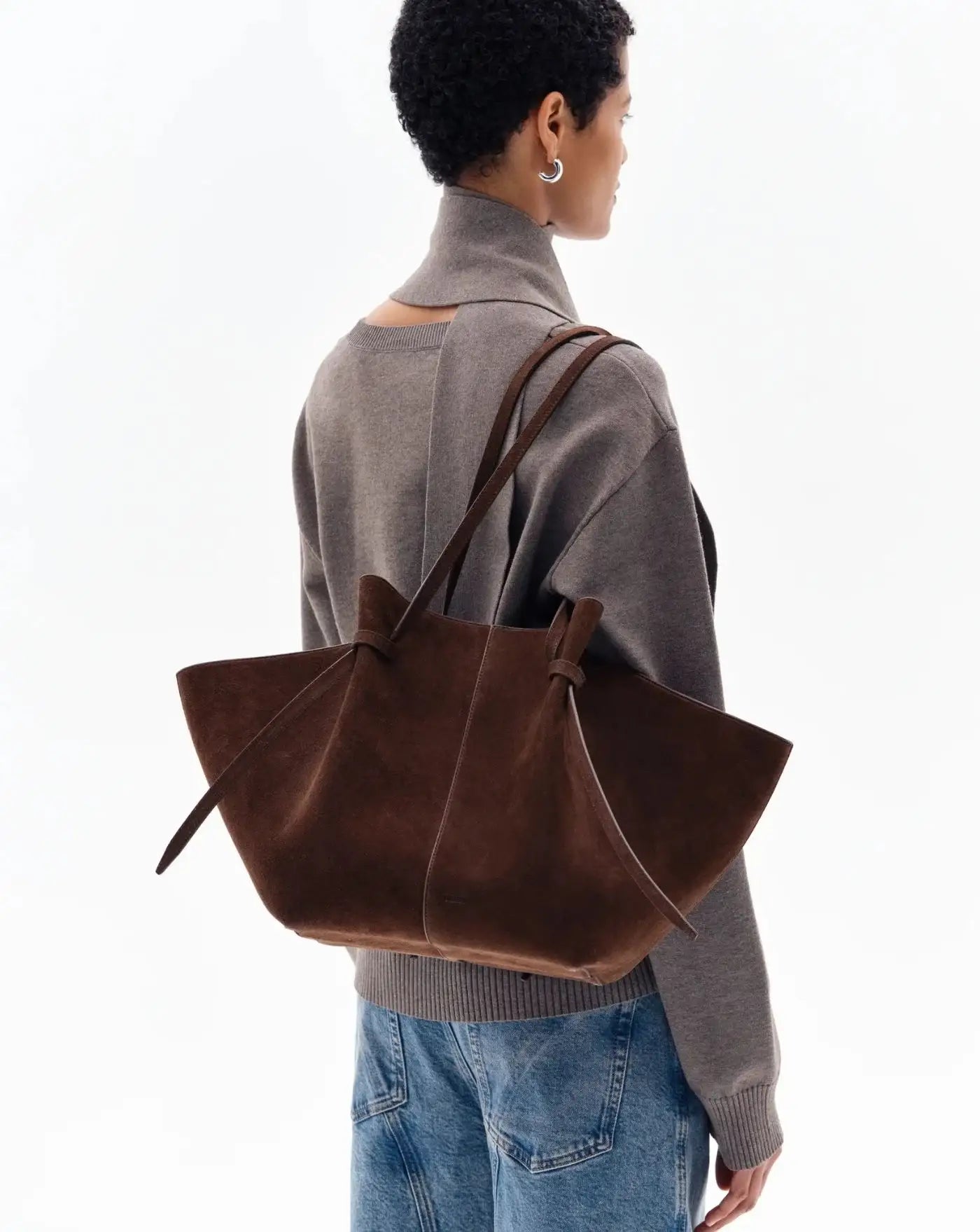 Bolso Yuzefi Large Mochi Chocolate YUZAW23-HB-LM-S004 CHOCOLATE YUZEFI