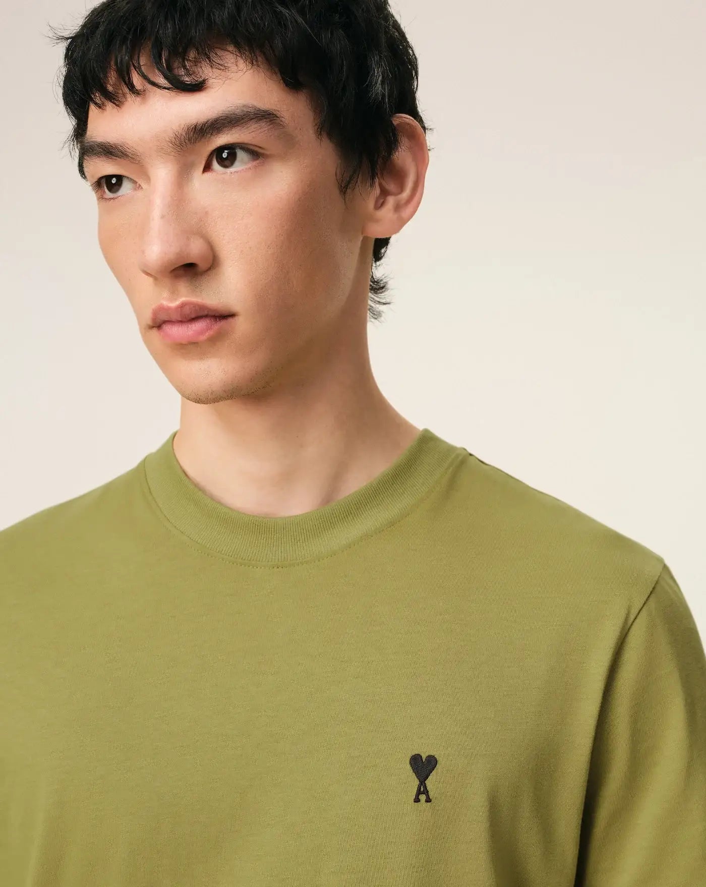 Camiseta Ami Paris Ami de Coeur HTS346724 A035 AMI PARIS