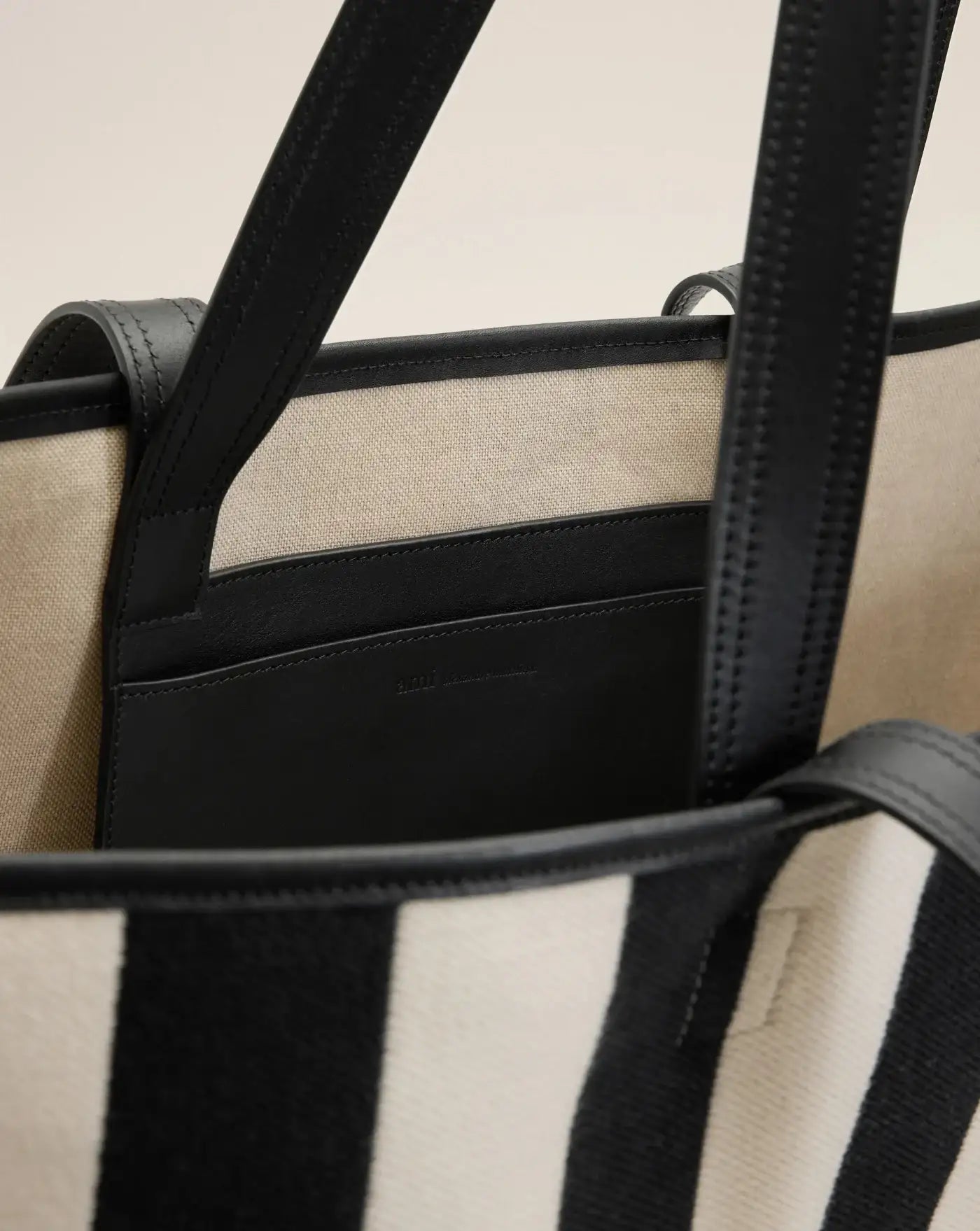Bolso Ami Paris Ami de Coeur Shopping Bag ULL733AW0026 1360 AMI PARIS