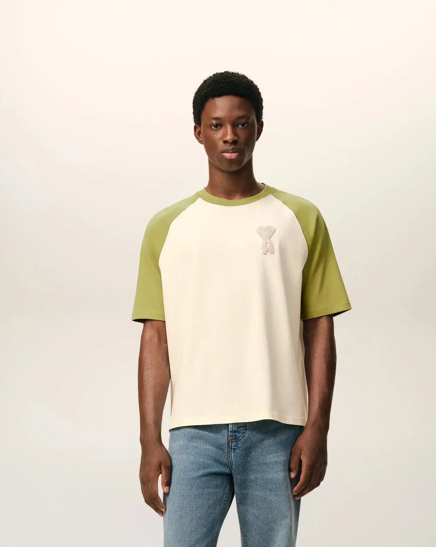 Camiseta Ami Paris Bicolor UTS379726 A041 AMI PARIS