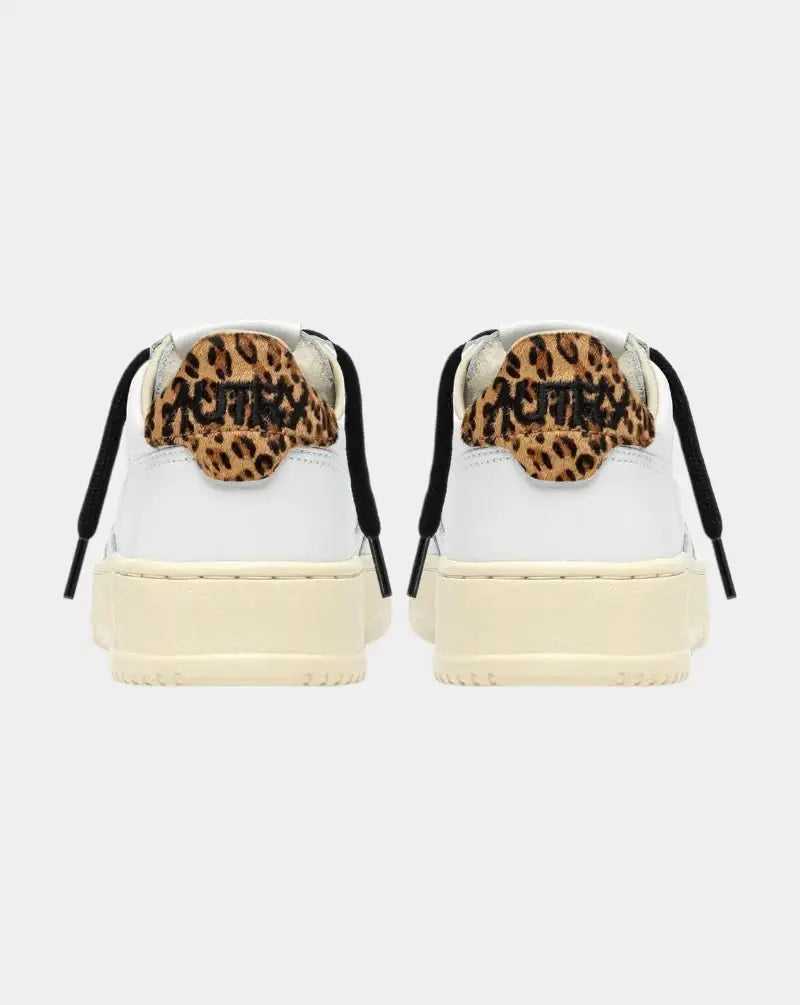 Zapatillas Autry Medalist Aulw OC01 AULW OC01 WHT/LEOP AUTRY