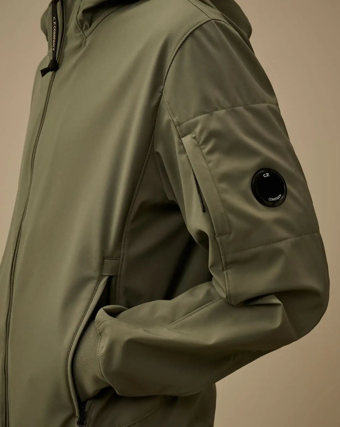 Chaqueta C.P. Company Shell-R Hooded Lens Jacket 20CMOW729A005968A 668 LAUREL WREAT C.P. COMPANY