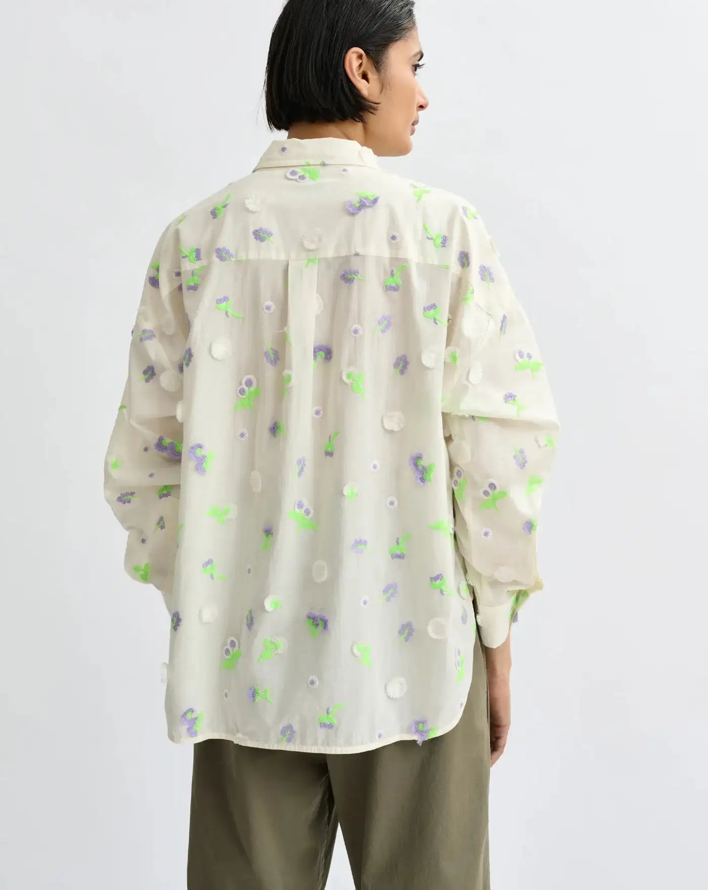 Camisa Essentiel Antwerp Jimena Embroidered Boxy Shirt JIMENA J1OWOFF WHITE ESSENTIEL ANTWERP