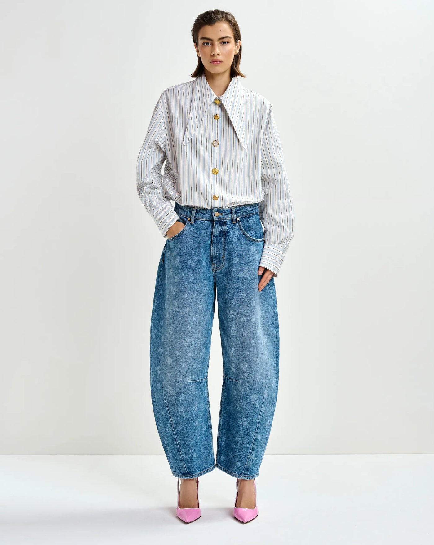 Denim Essentiel Antwerp Jo1 Barrel Leg Jeans JO1 QP28QUIET POOL ESSENTIEL ANTWERP