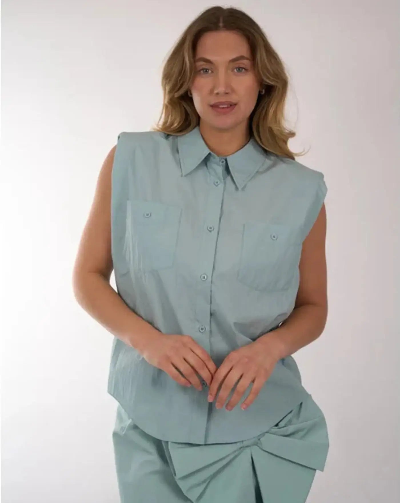 Blusa Essentiel Antwerp JOL LV26LAKE VIEW ESSENTIEL ANTWERP