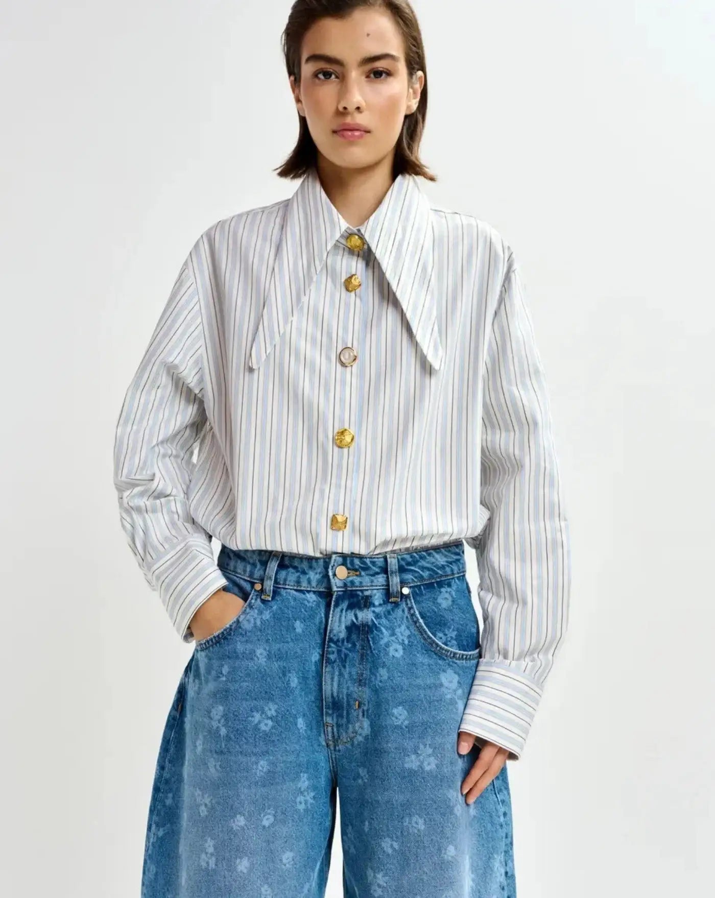Camisa Essentiel Antwerp Jomato Pointy Collar Shirt JOMATO J1NBNILE BLUE ESSENTIEL ANTWERP