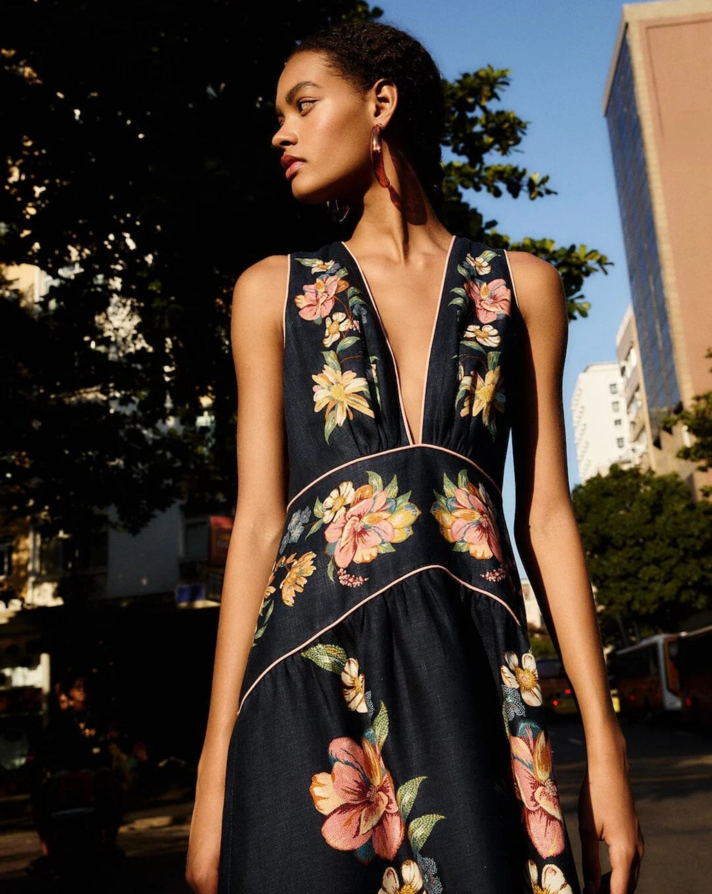 Vestido Farm Rio Maira Floral Dark Blue Midi Dress 353550 26059 MAIRA FLORAL FARM RIO