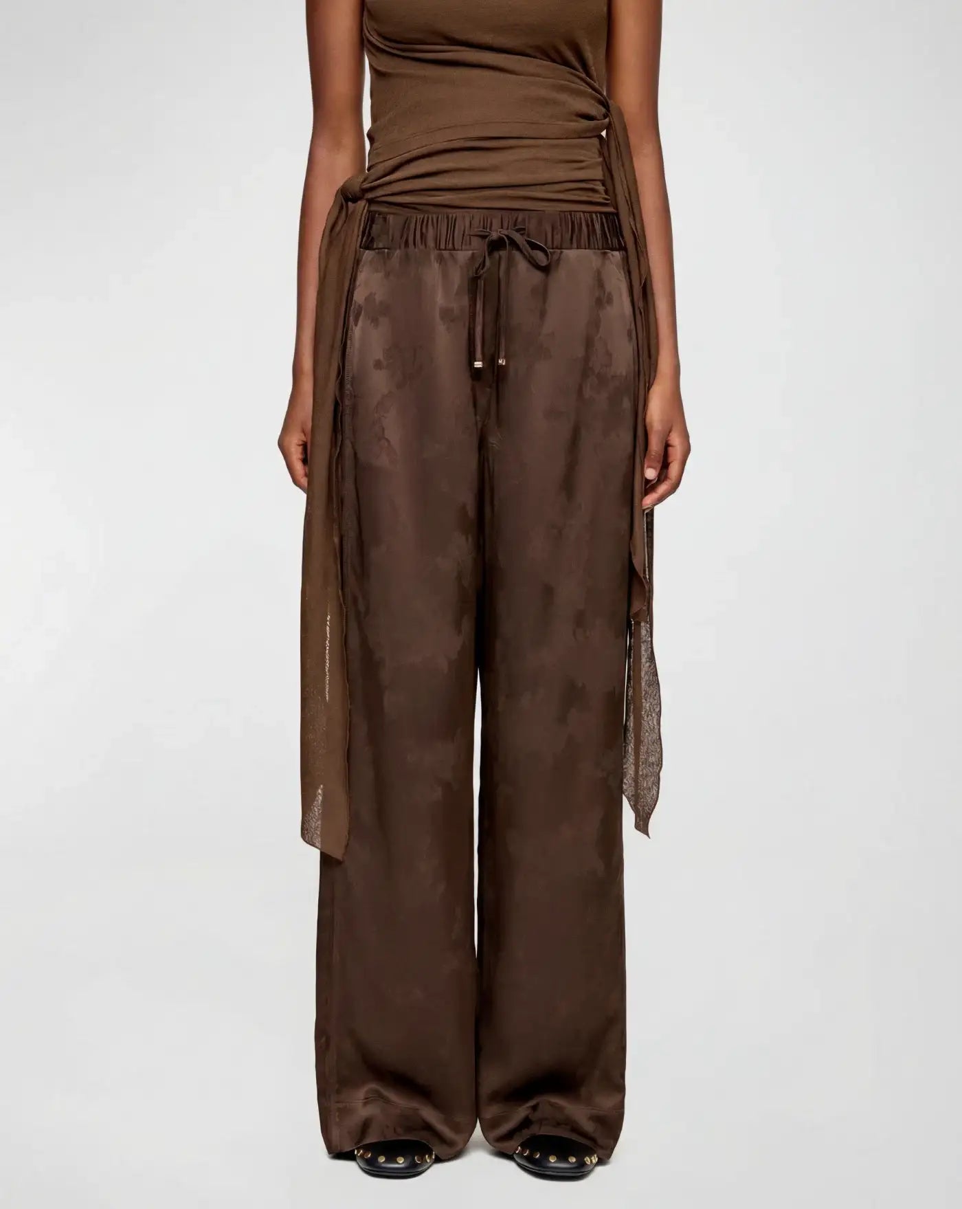 Pantalones elásticos de jacquard satinado fluido A1080120 ZWX DEMITASSE GANNI
