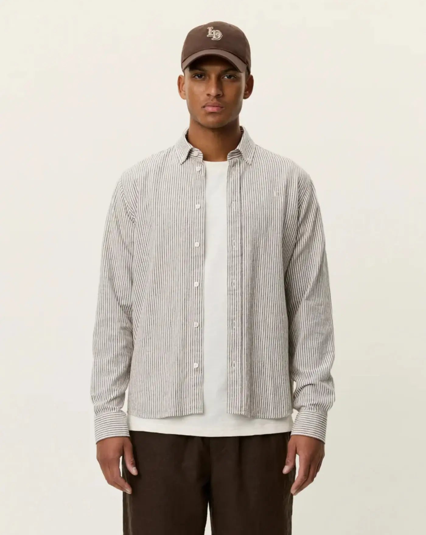 Camisa Les Deux Konrad Stripe 1001330 826TEAK BROWN LES DEUX