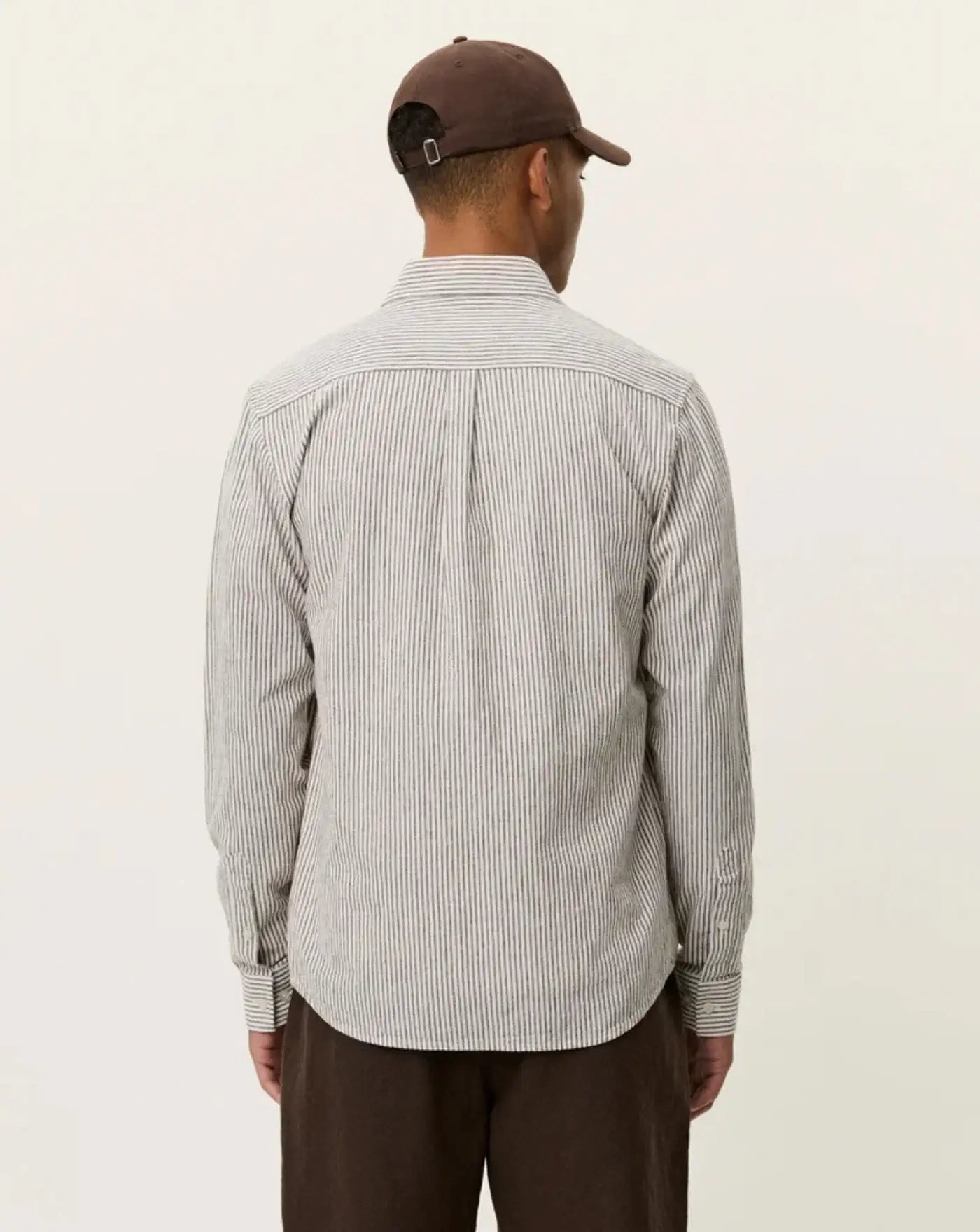Camisa Les Deux Konrad Stripe 1001330 826TEAK BROWN LES DEUX