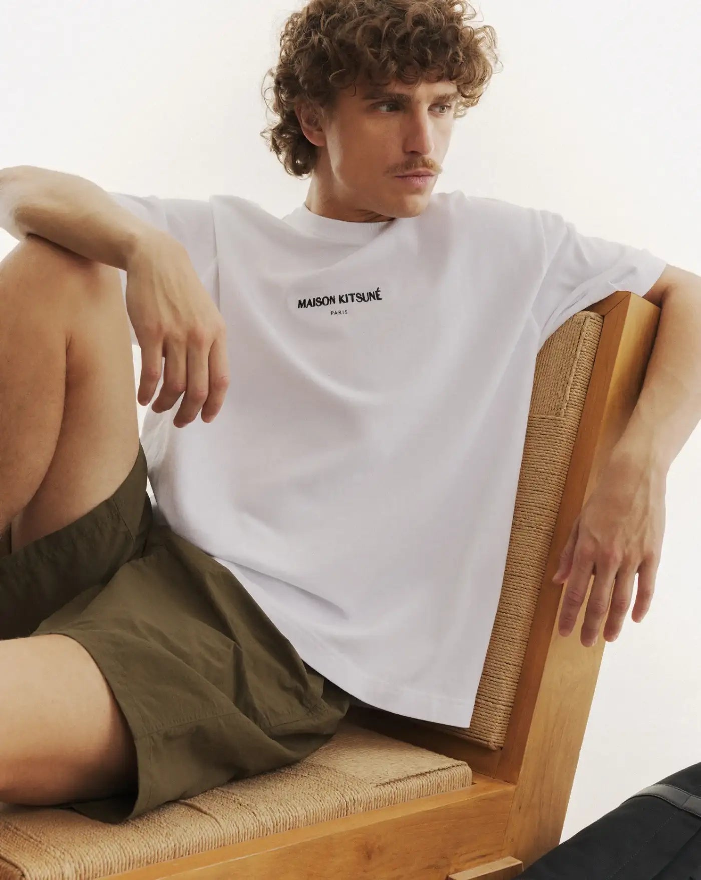 Camiseta Maison Kitsune Paris Confort QM00100KJ7025 0063 MAISON KITSUNE