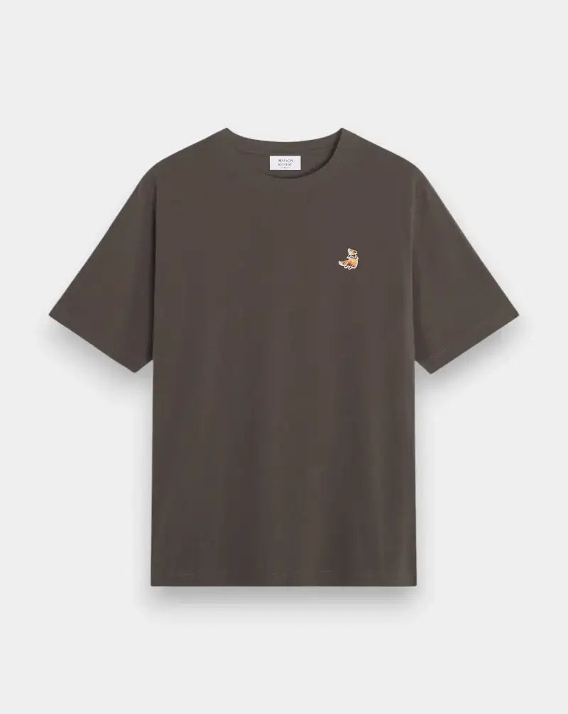 Camiseta Maison Kitunse Dreaming Fox QM00102KJ7026 0453 MAISON KITSUNE