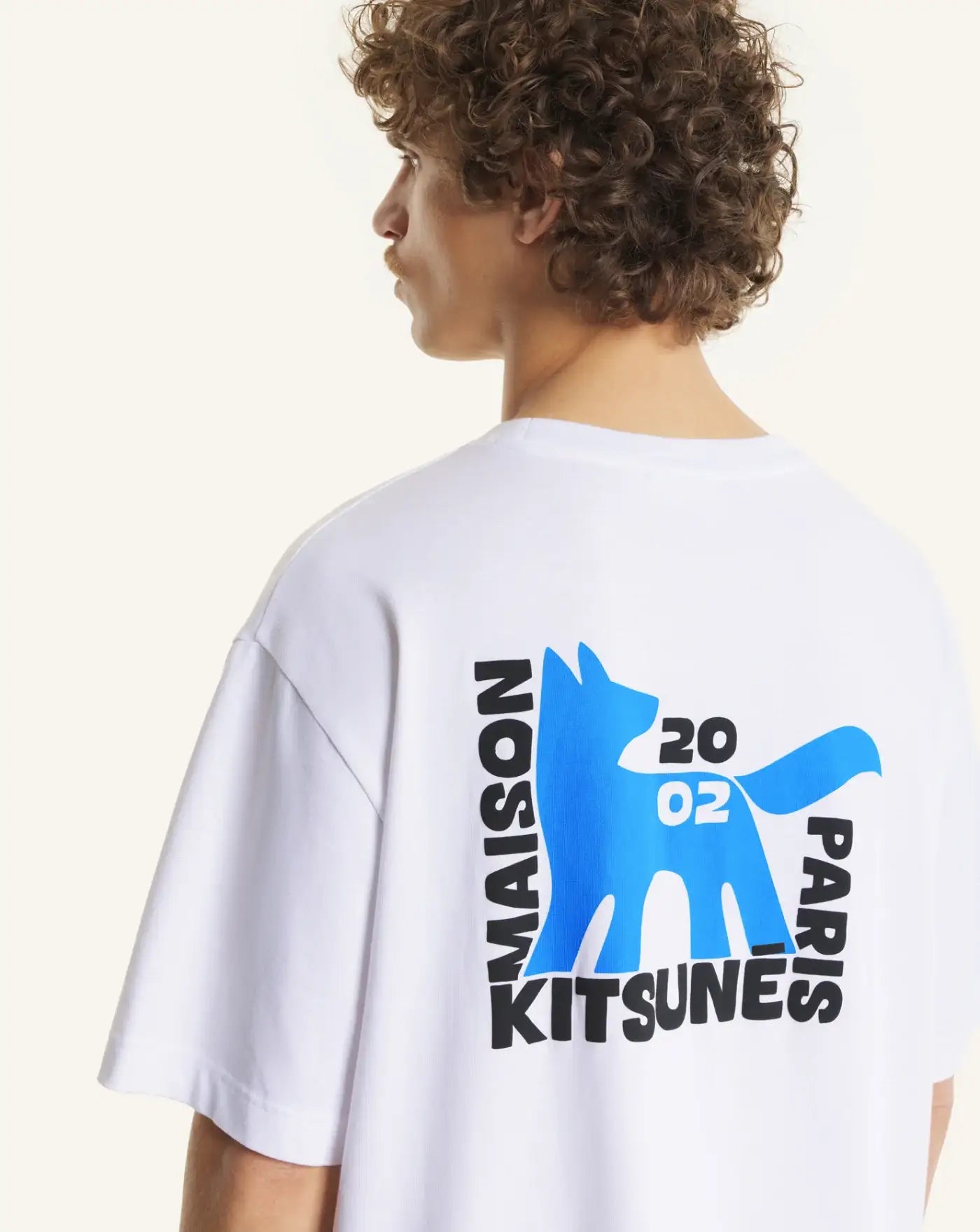 Camiseta Maison Kitsune Gallery Fox QM00111KJ0119 P100 MAISON KITSUNE