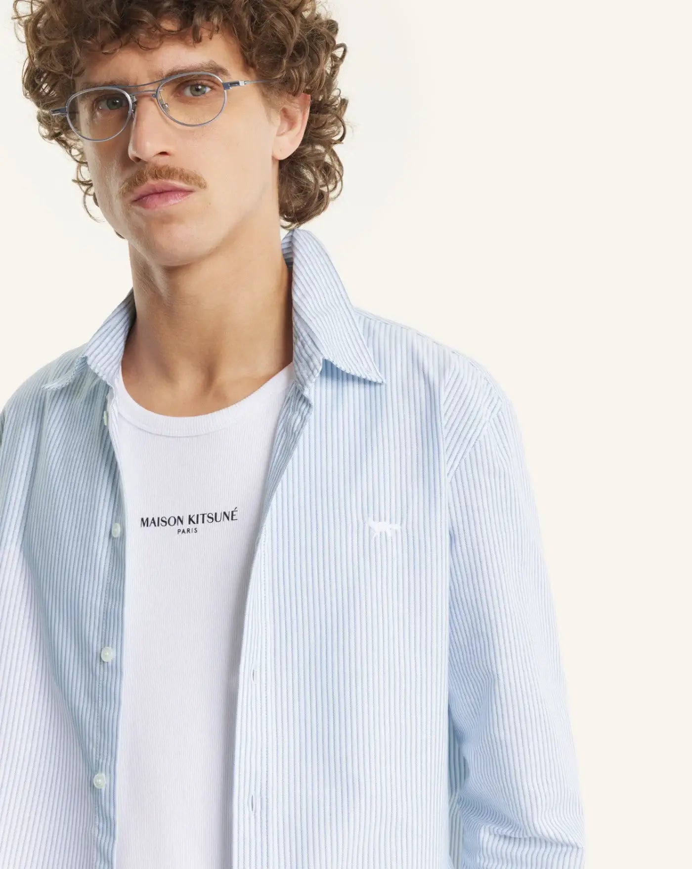 Camisa Maison Kitsune Profile Fox Striped QM00411WC5098 0491 MAISON KITSUNE