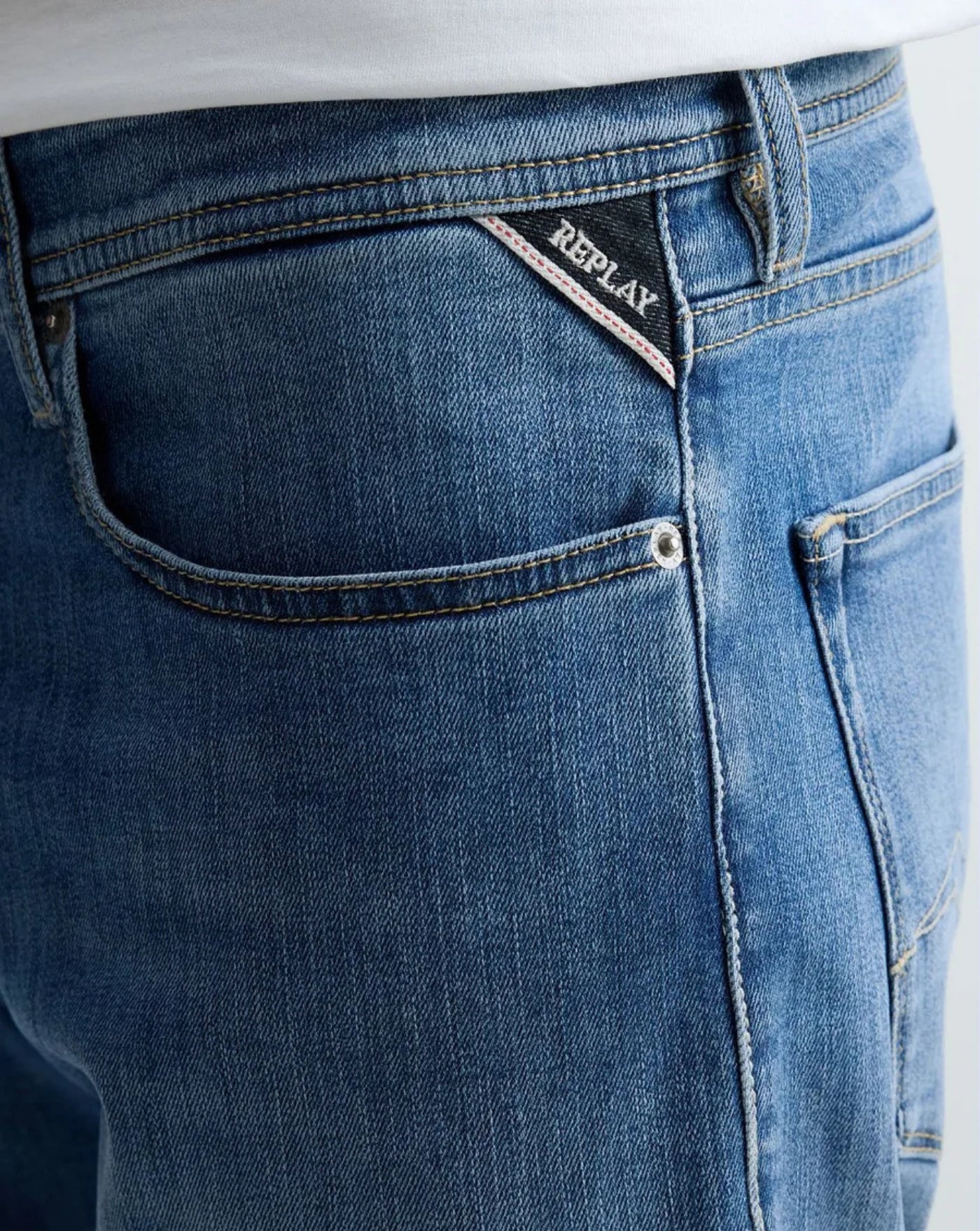 Bermudas Tapered Fit Rbj.981 MA981Y000685194 009 REPLAY
