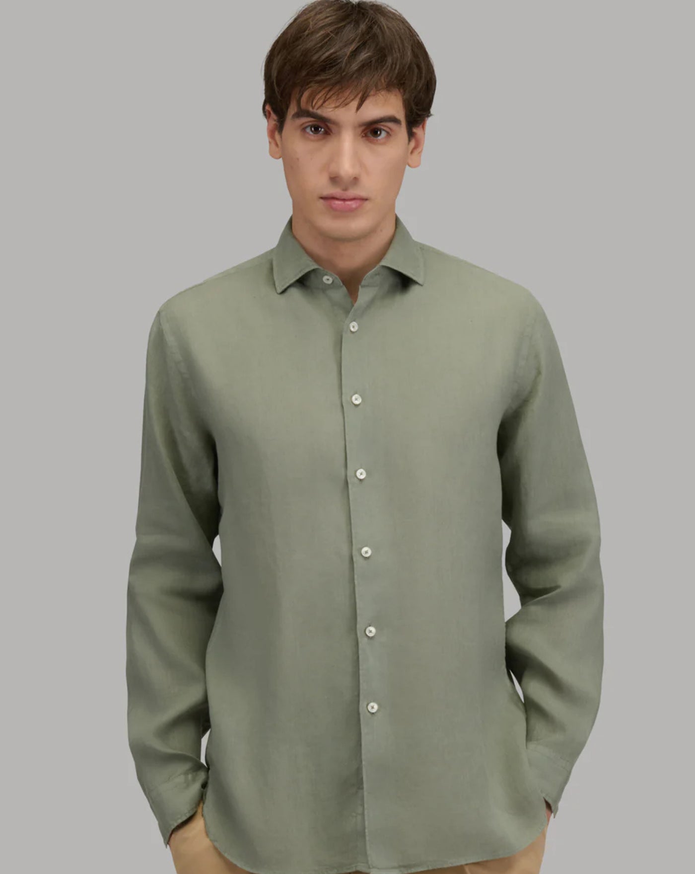 Camisa Cuello Francés Liso Lino Verde Militar 422ML 21191 646 XACUS