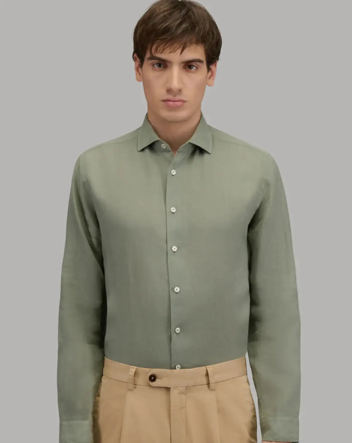 Camisa Cuello Francés Liso Lino Verde Militar 422ML 21191 646 XACUS