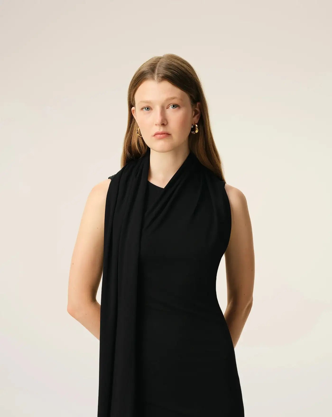 Vestido Ami Paris Sleeveless Maxi Lavalliere FDR657JE0223 001 AMI PARIS
