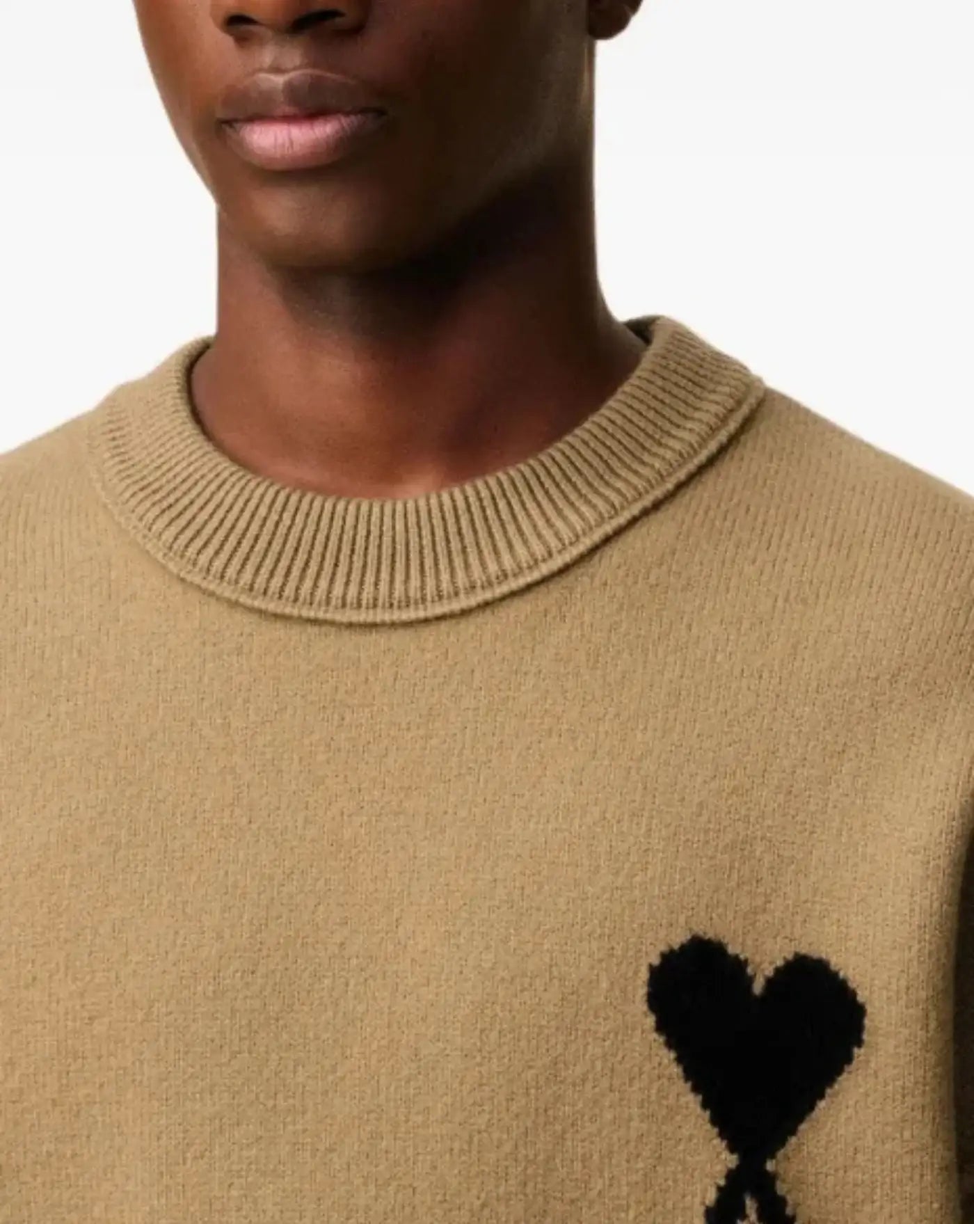 Jersey Ami Paris Big Ami de Coeur UKS838018 288 AMI PARIS