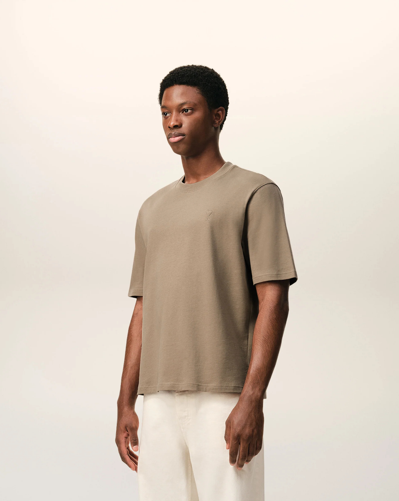 Camiseta Ami Paris Ami de Coeur UTS341726 A036 AMI PARIS