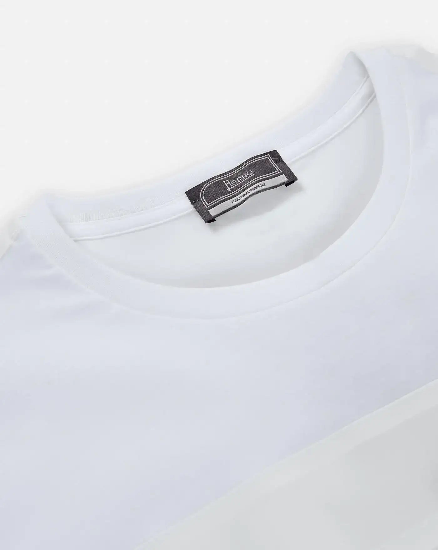 Camiseta Herno Pocket JG000233U 520031000 HERNO