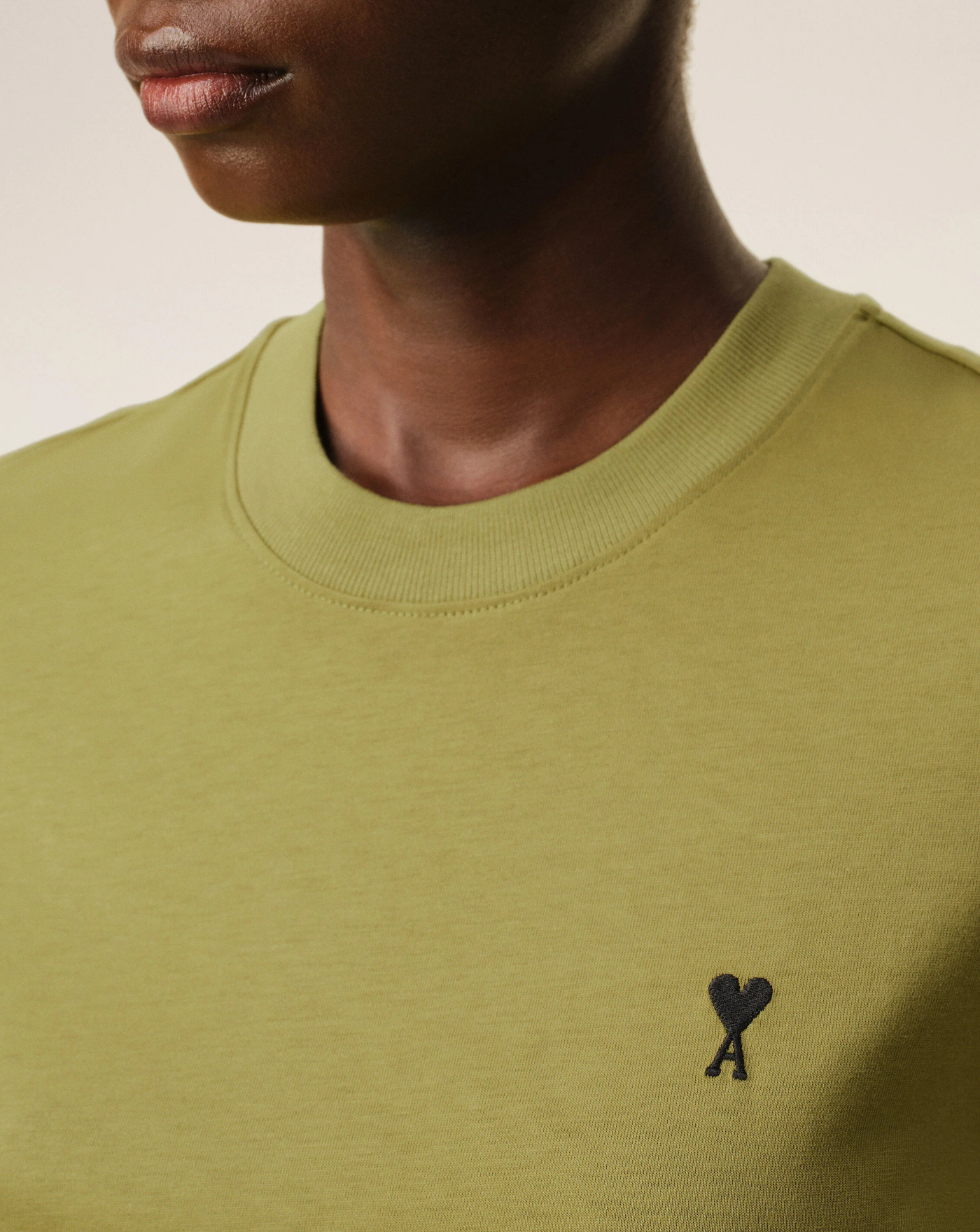 Camiseta Ami Paris Ami de Coeur FTS347724 A035 AMI PARIS