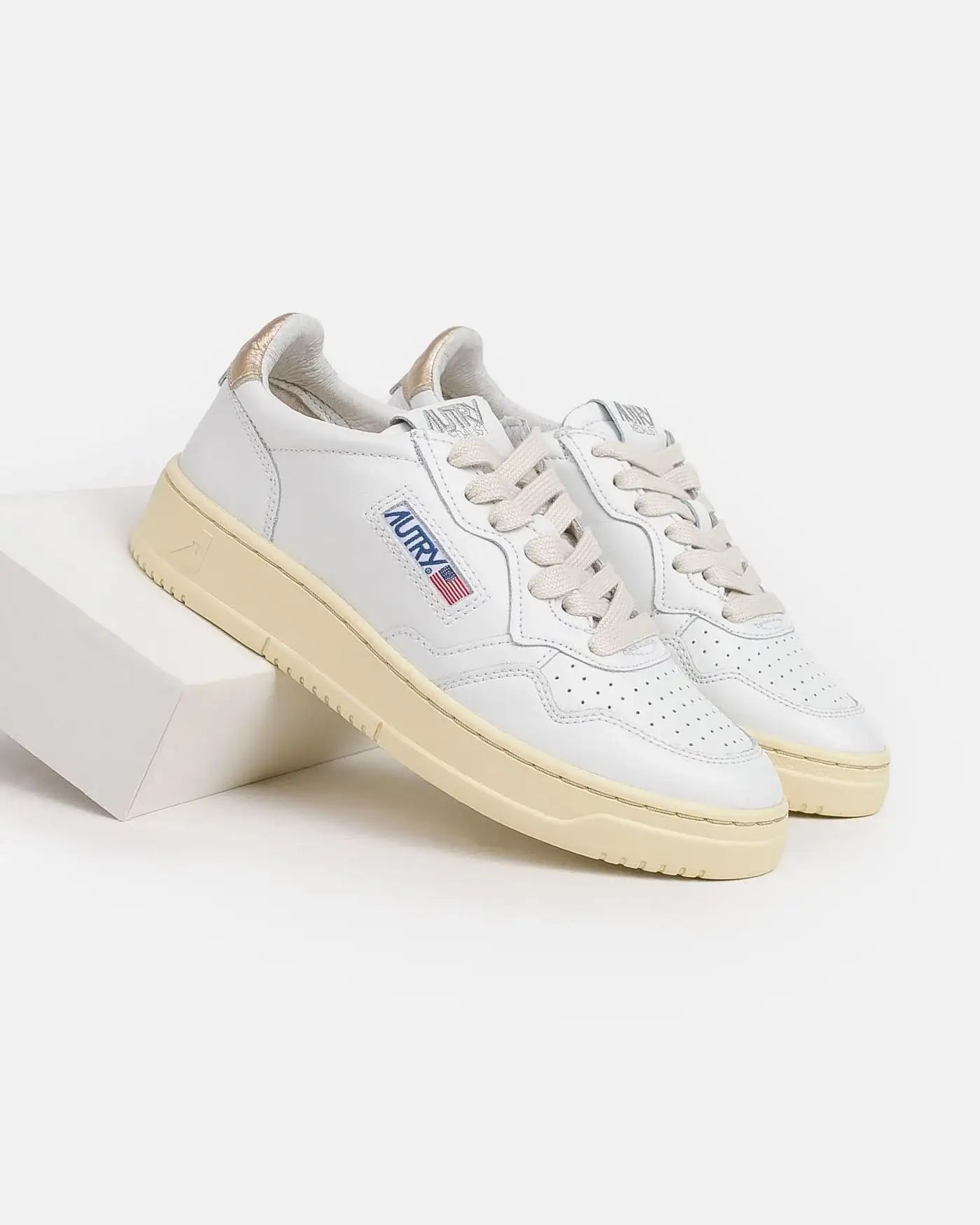 Zapatillas Autry Aulw LL06 AULW LL06 WHT/GOLD AUTRY