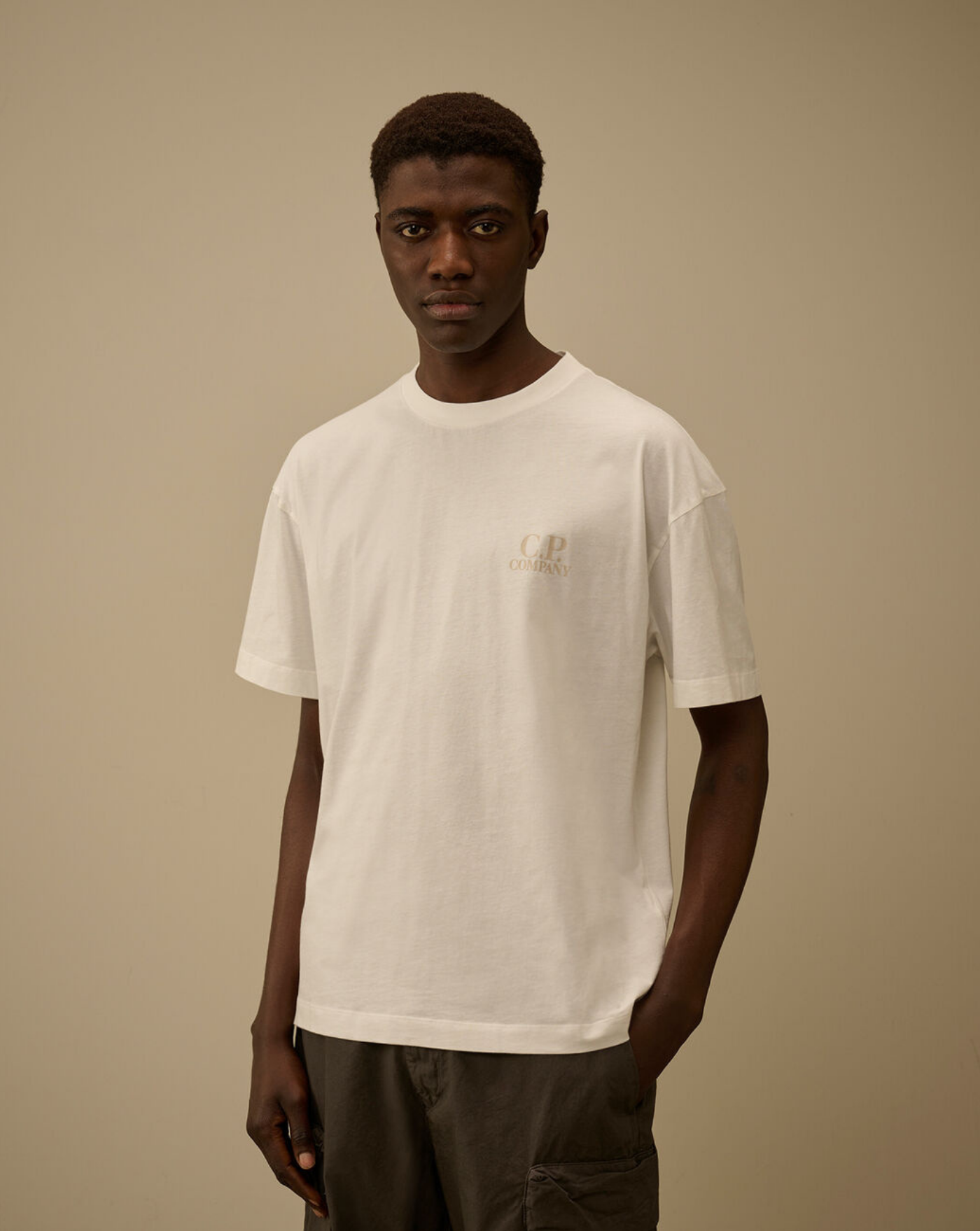 Camiseta C.P. Company 30/1 Jersey Short Sleeve Printed Graphics 20CMTS086A005100W 103 GAUZE WHITE C.P. COMPANY