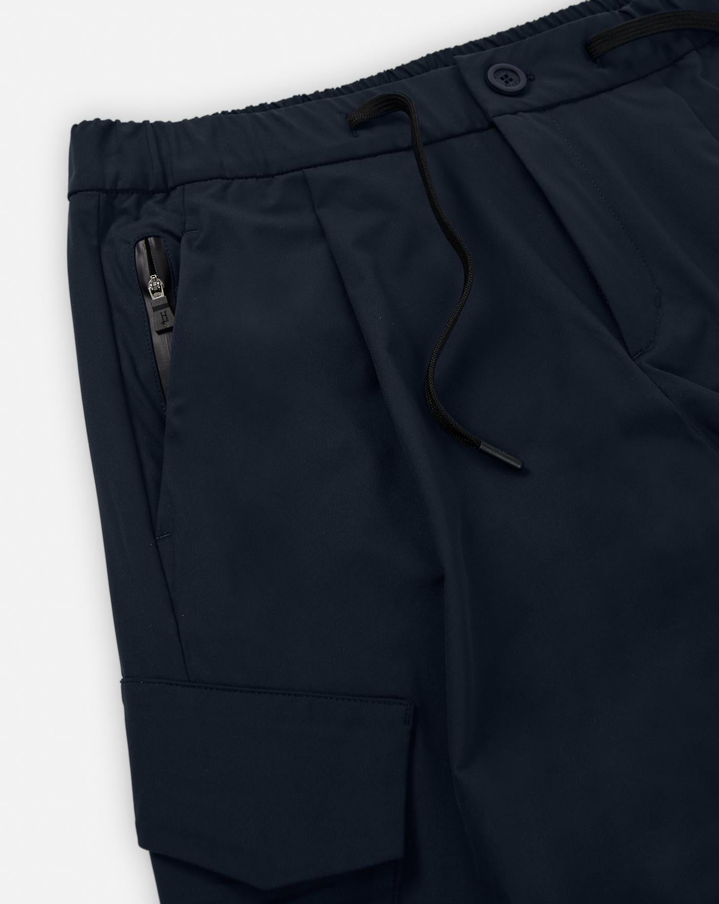 Pantalon Herno Cargo PT000076U 12503Z9200 HERNO