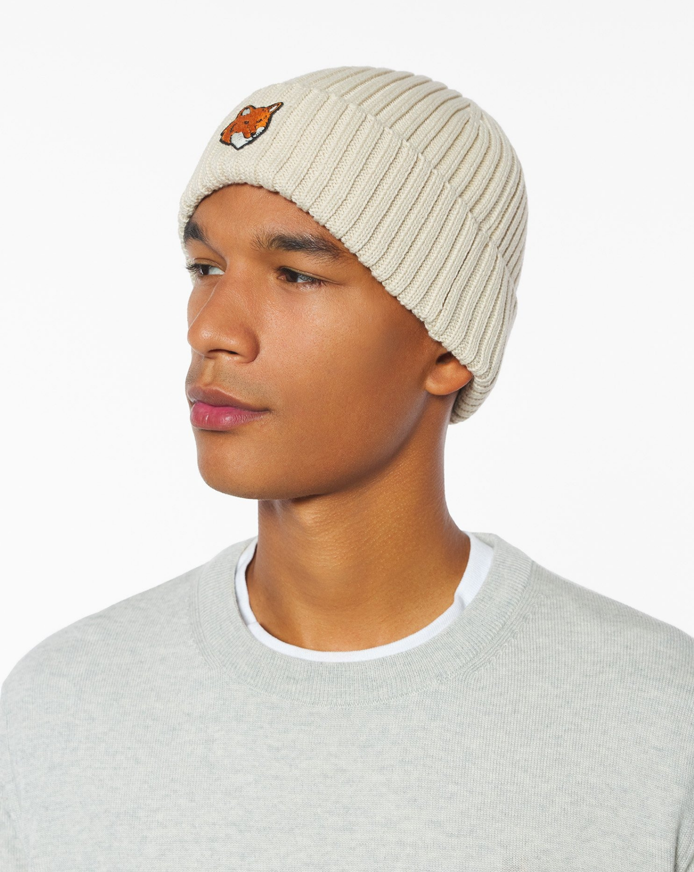 Gorro Maison Kitsune Fox Head Beanie PM06111KT1140 P205 MAISON KITSUNE