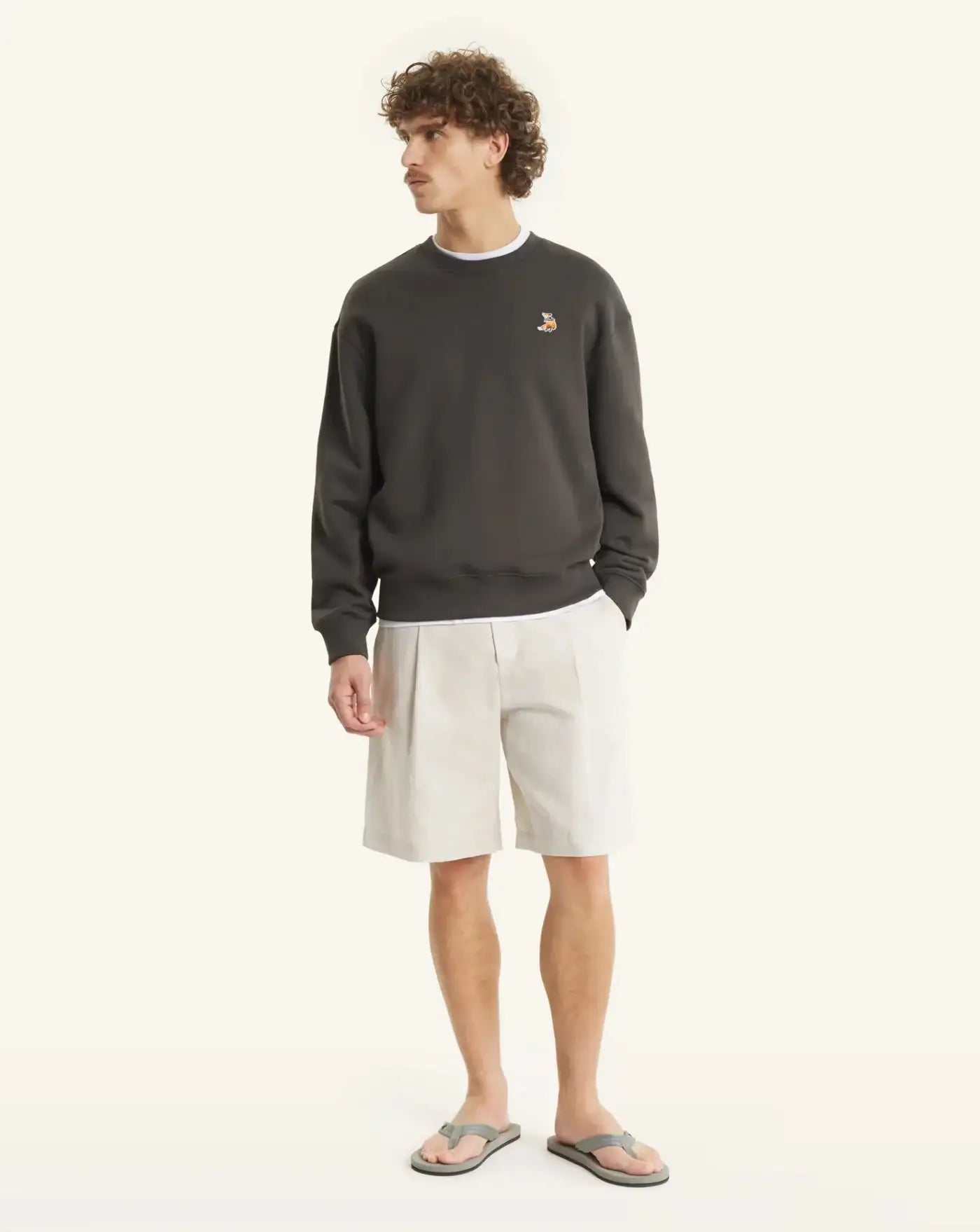 Sudadera Maison Kitsune Dreaming Fox Comfort QM00301KM0341 0453 MAISON KITSUNE