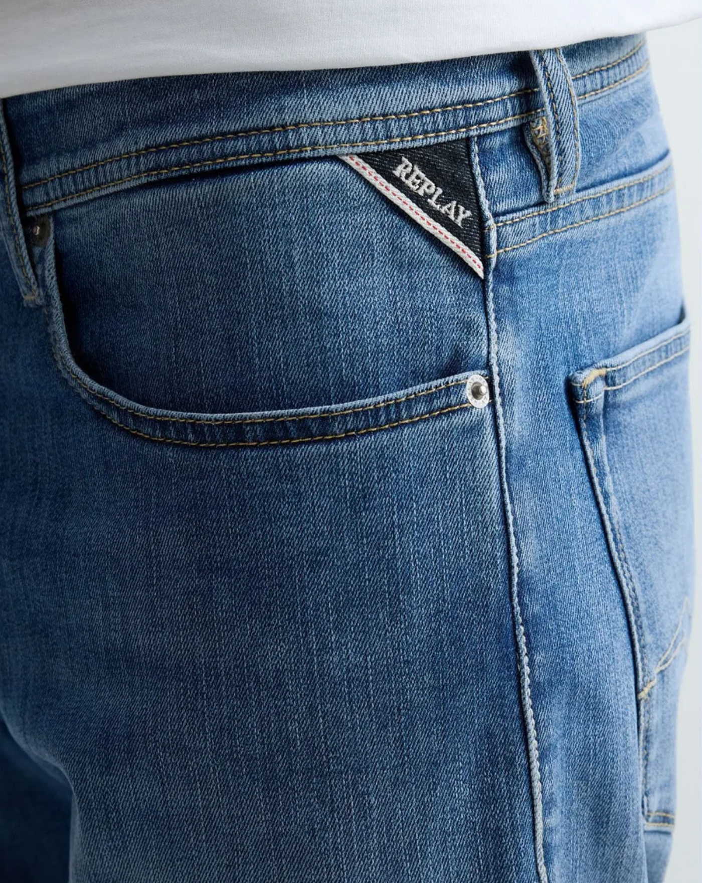 Bermudas Tapered Fit Rbj.981 MA981Y000685194 009 REPLAY