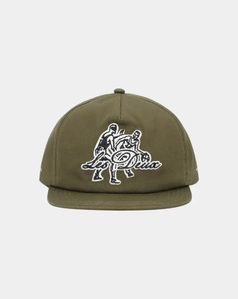 Gorra Les Deux Basketball Player Letterman Cap 1001437 522OLIVE NIGHT LES DEUX