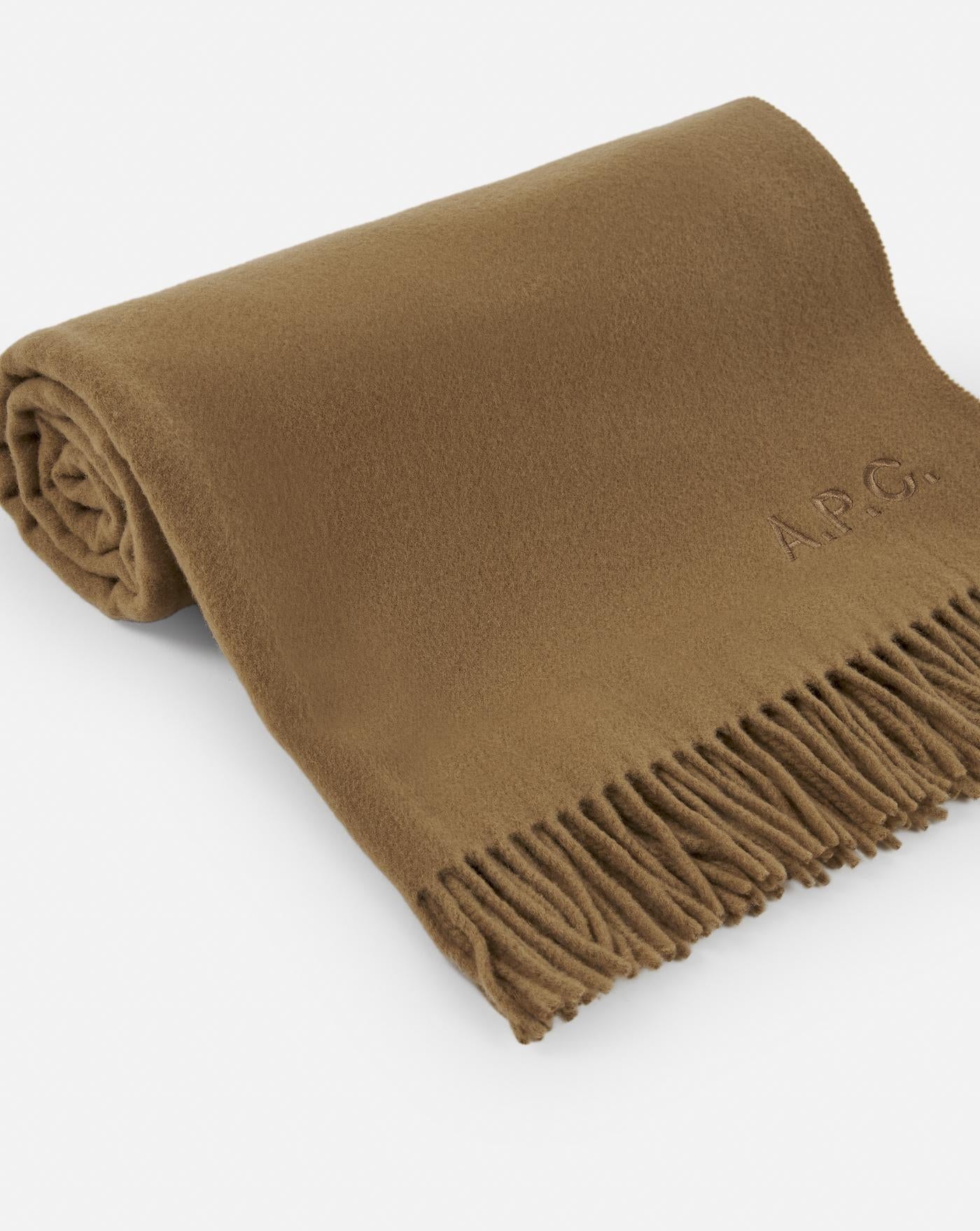 Bufanda A.P.C. Echarpe Alix Brodee WOAFEM15170 CAB-CAMEL A.P.C.