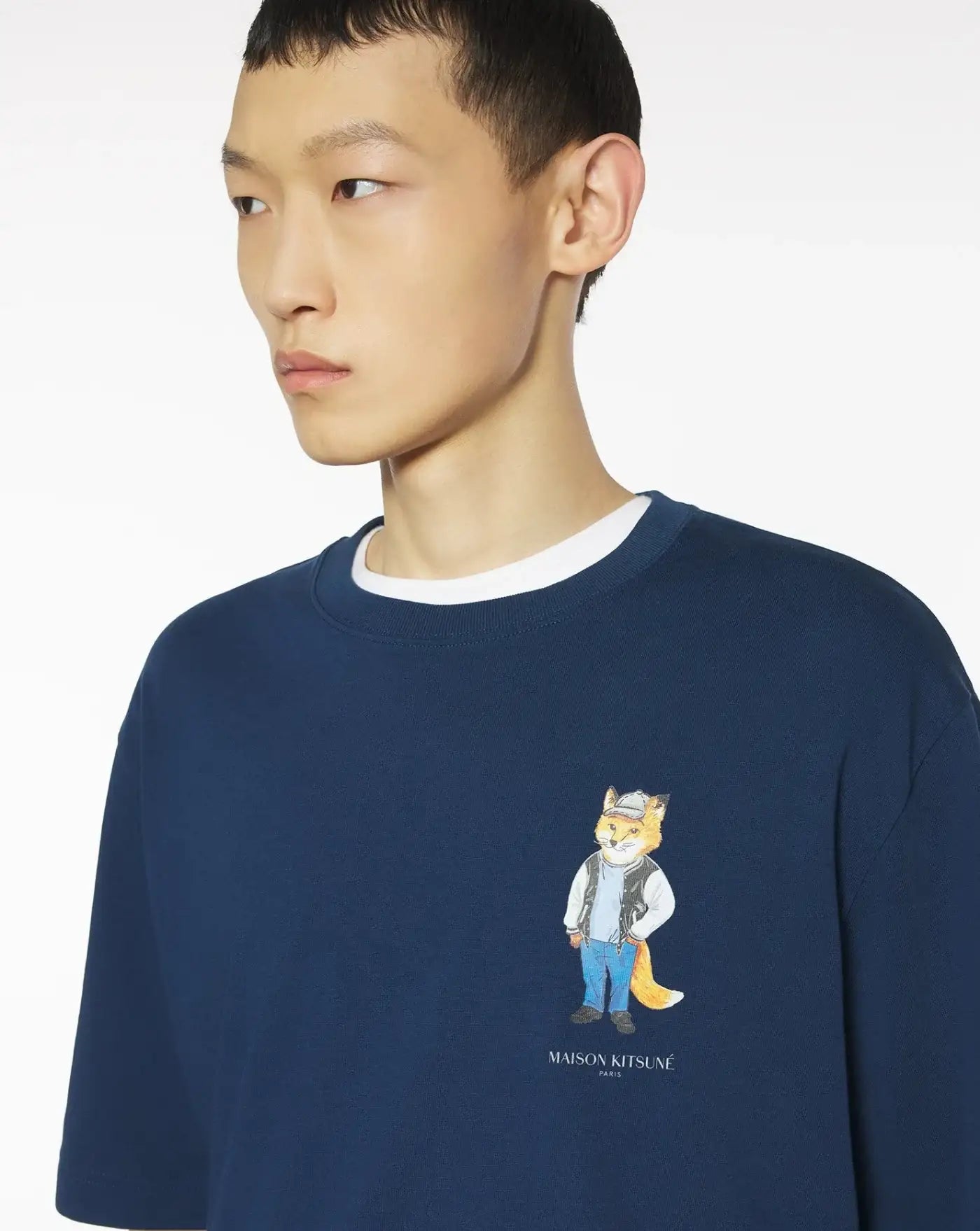 Camiseta Maison Kitsune Dressed Fox PM00120KJ0119 0329 MAISON KITSUNE
