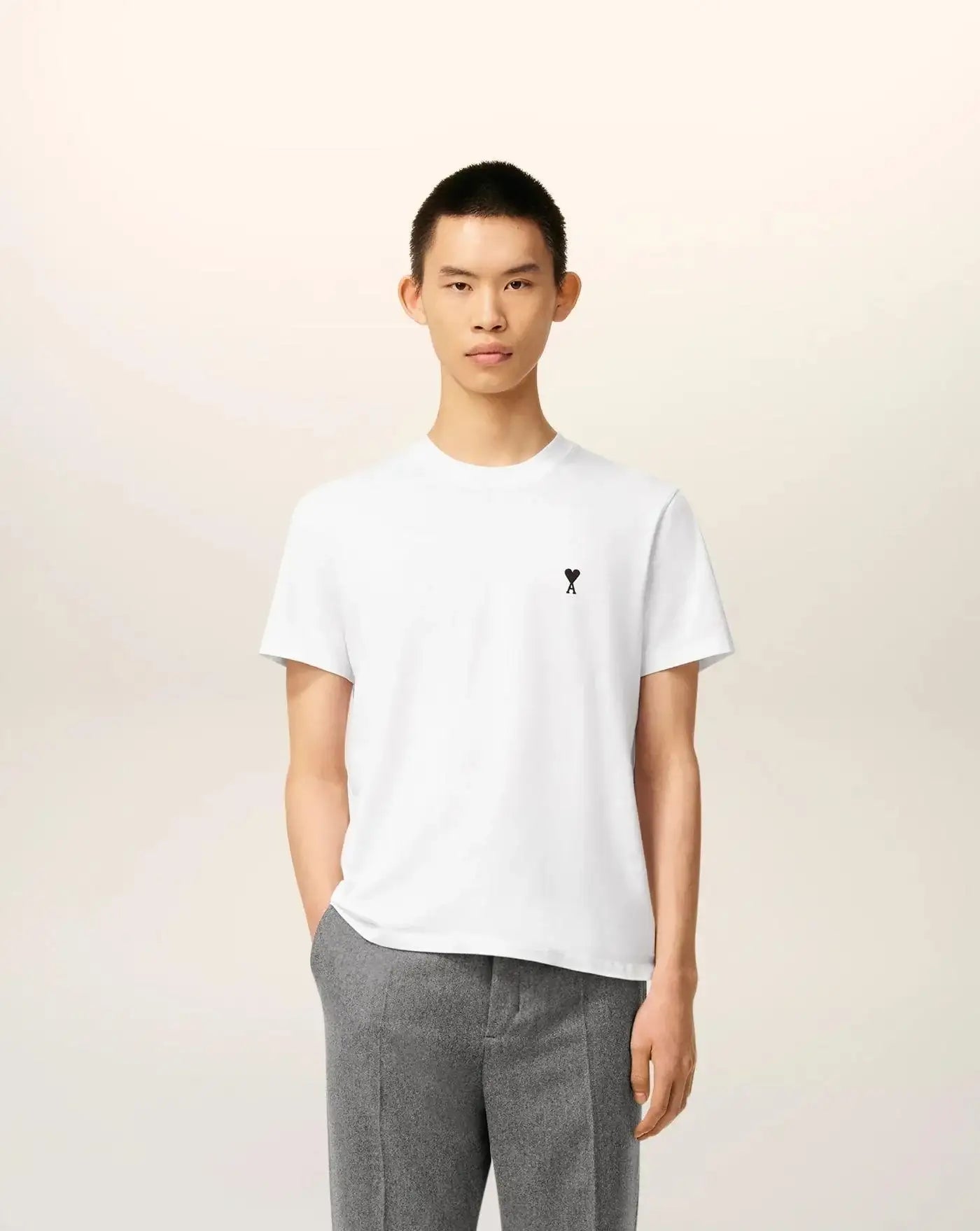 Camiseta Ami Paris Ami de Coeur HTS346724 100 AMI PARIS