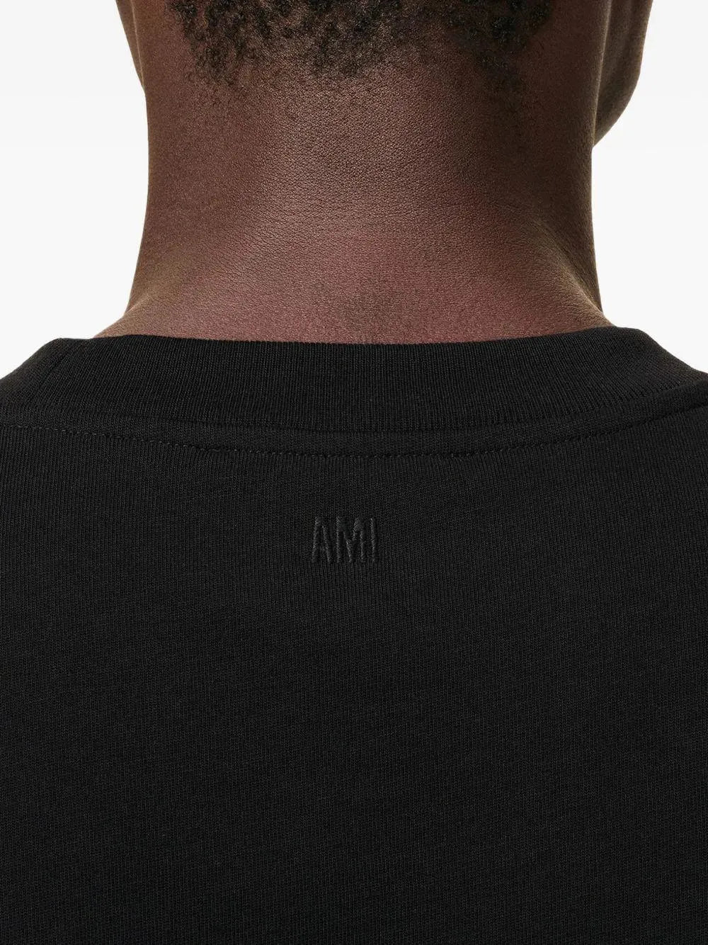 Camiseta Ami Paris Ami de Coeur UTS352726 001 AMI PARIS