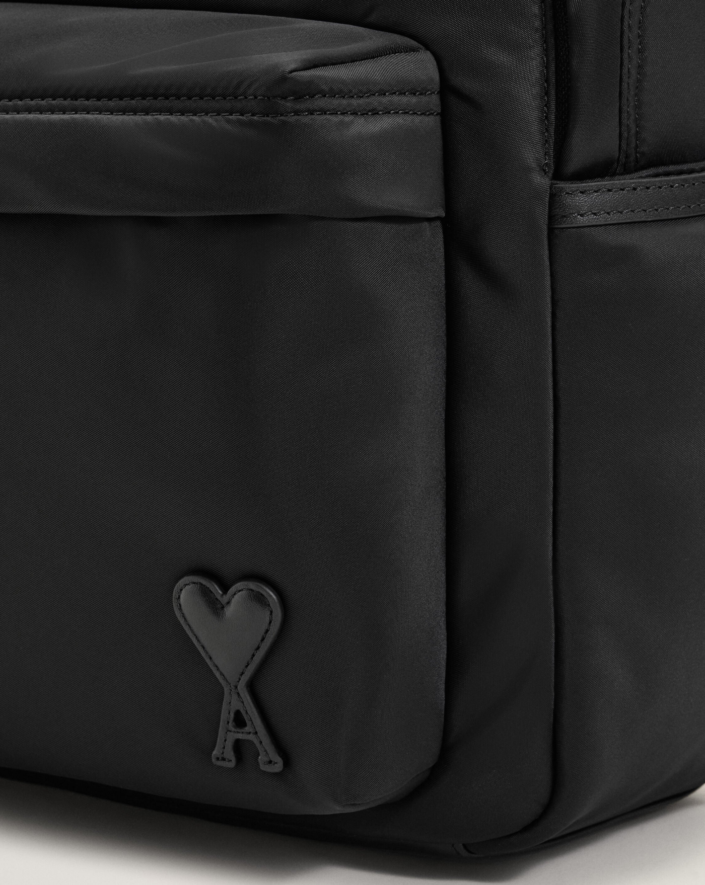 Mochila Ami Paris Marcel Backpack ULL728AW0001 001 AMI PARIS